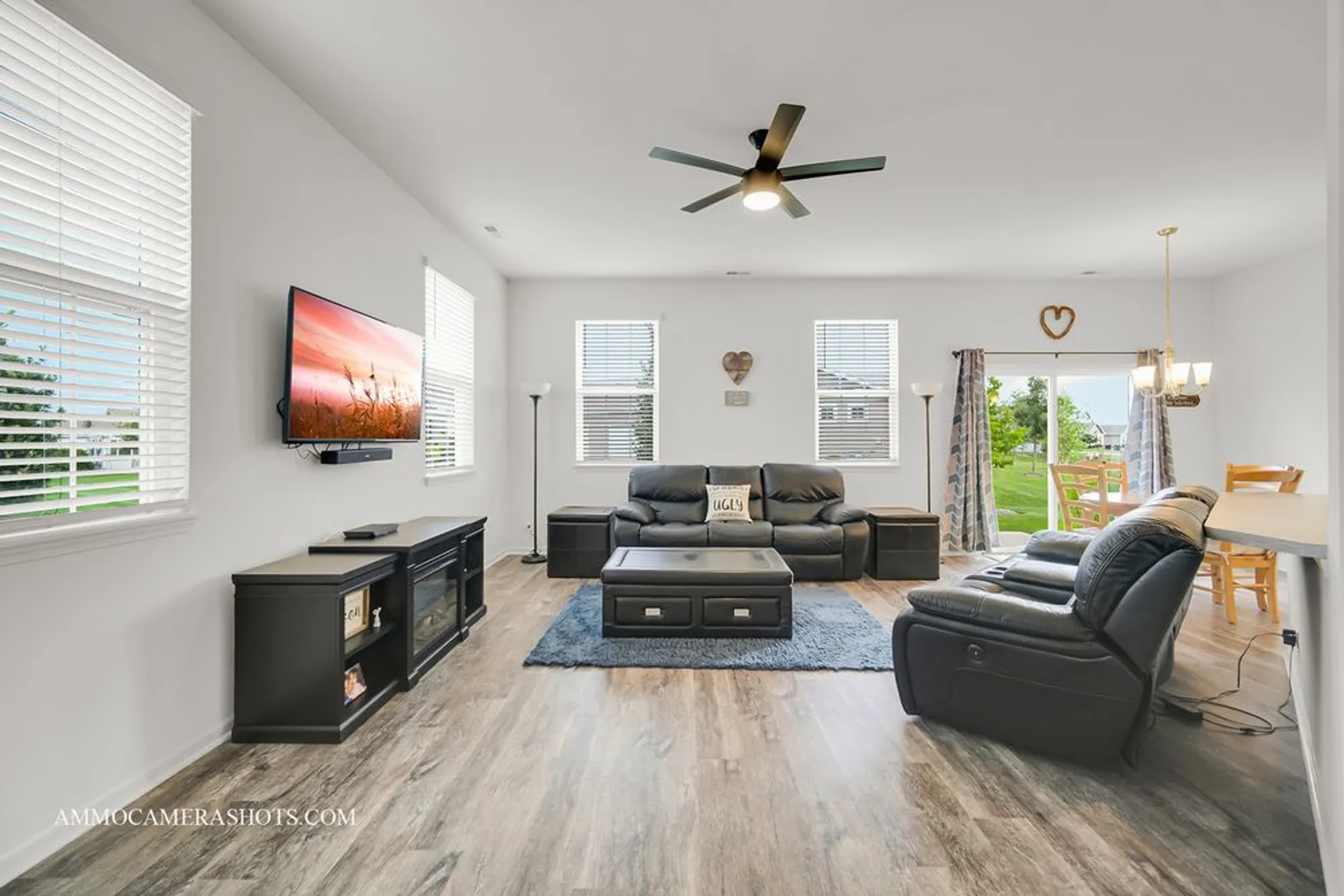 Property Slideshow image 7 of 29 | 1108 crestview ln # 1354, Pingree Grove, IL, 60140