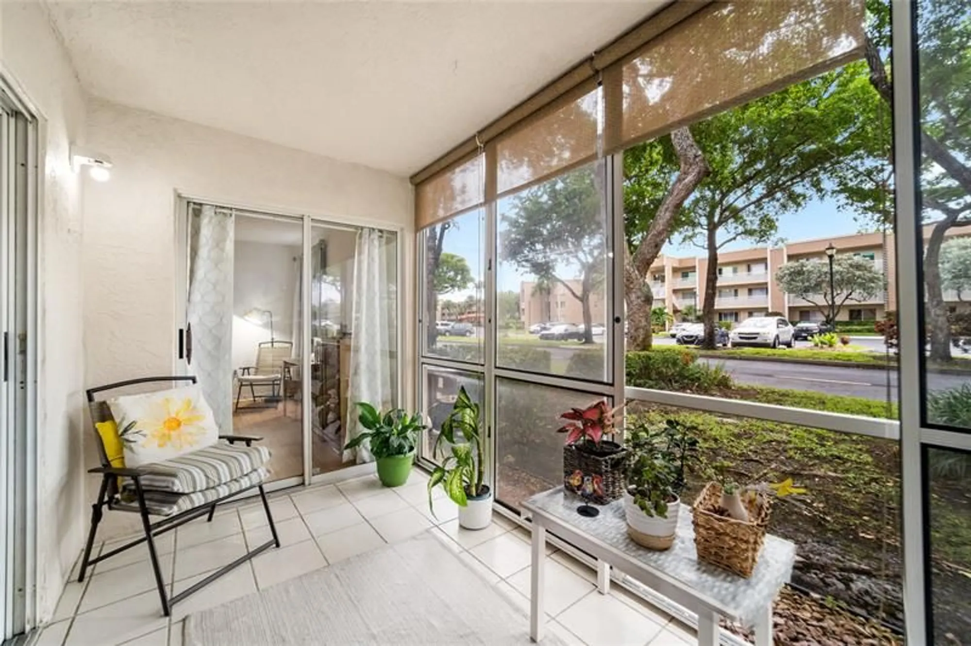 Property Slideshow image 27 of 35 | 7427 n devon dr 108, Tamarac, FL, 33321