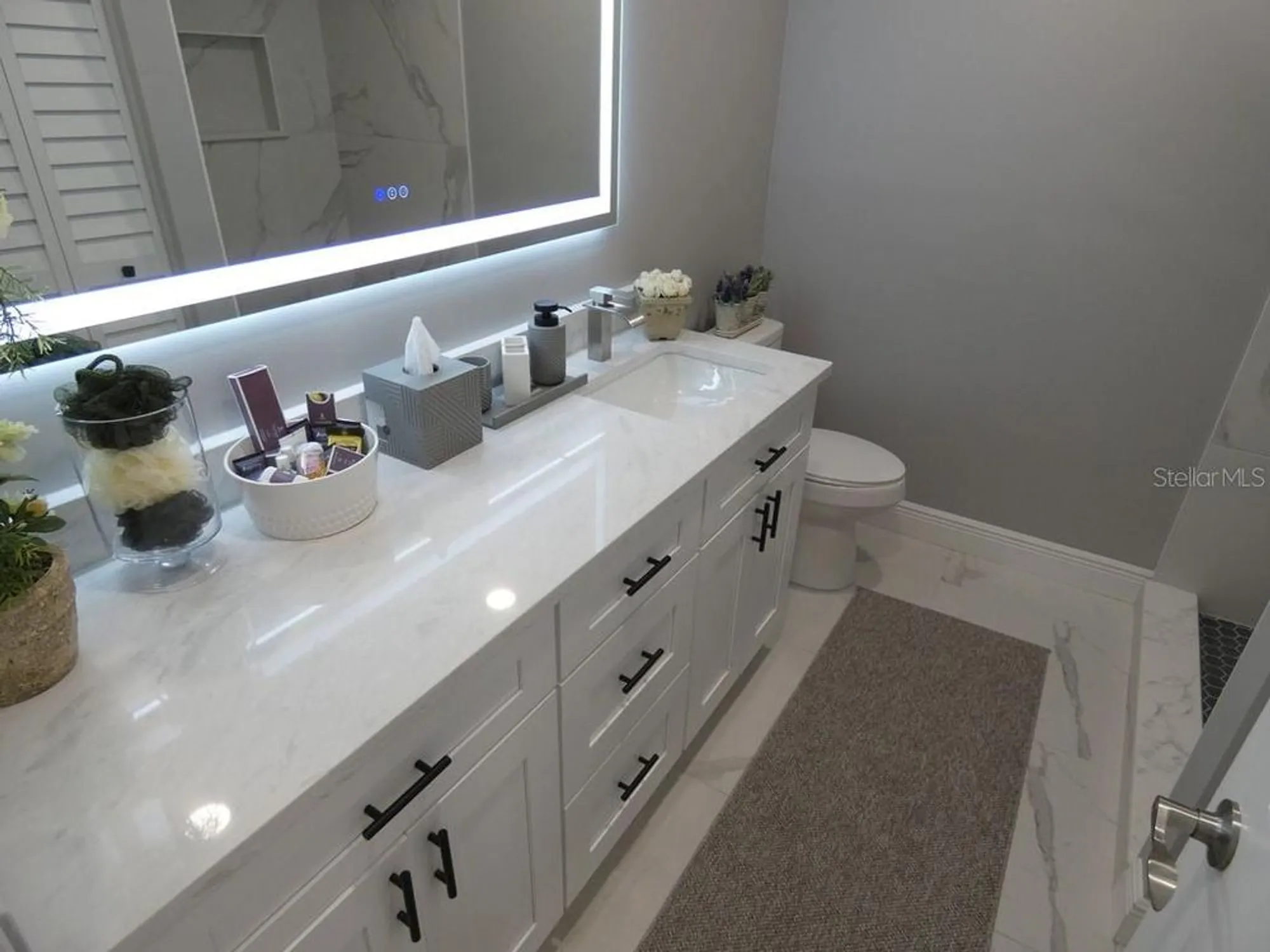 Property Slideshow image 12 of 25 | 2740 whitebridge dr a, Palm Harbor, FL, 34684