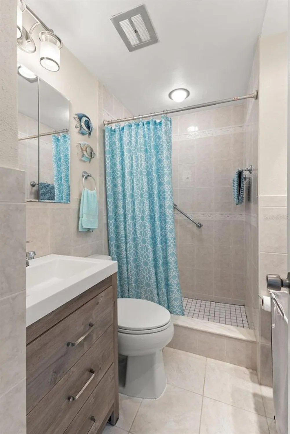 Property Slideshow image 22 of 35 | 2461 canadian way 27, Clearwater, FL, 33763
