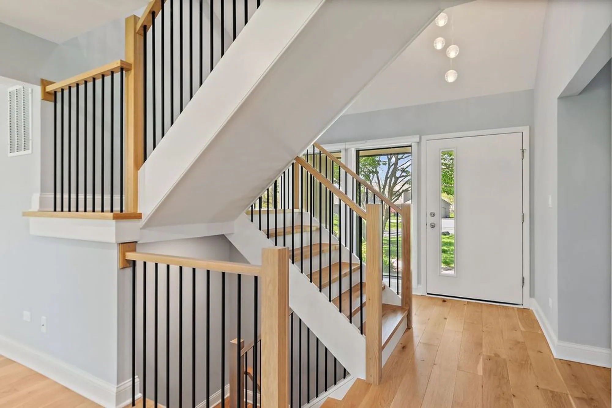 Property Slideshow image 5 of 48 | 535 woodview rd, Lake Barrington, IL, 60010