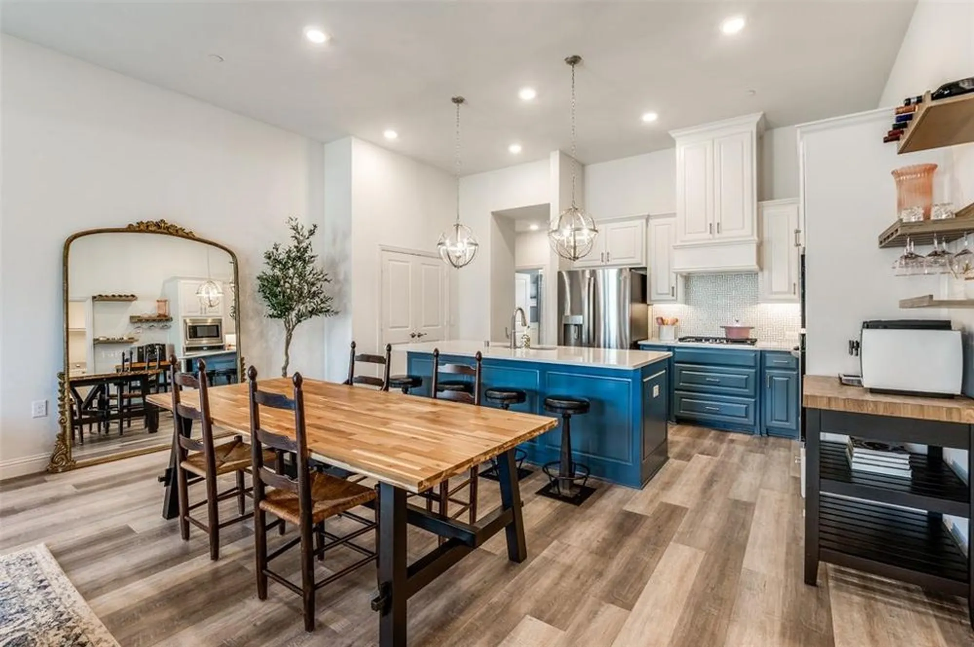 Property Slideshow image 8 of 28 | 3851 sand lily ln, Prosper, TX, 75078