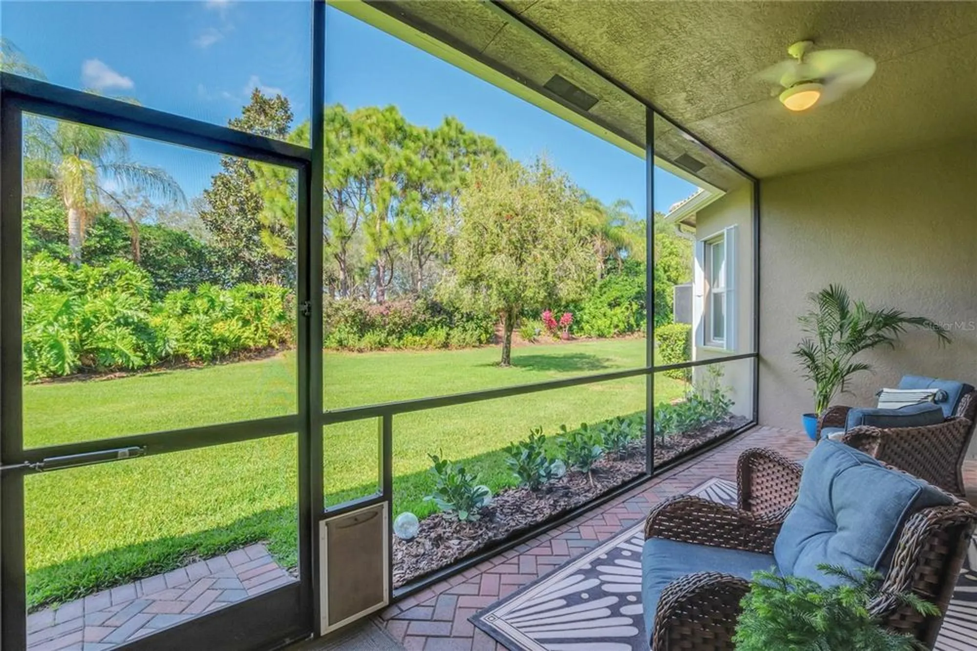 Property Slideshow image 28 of 48 | 4946 sapphire sound dr, Wimauma, FL, 33598