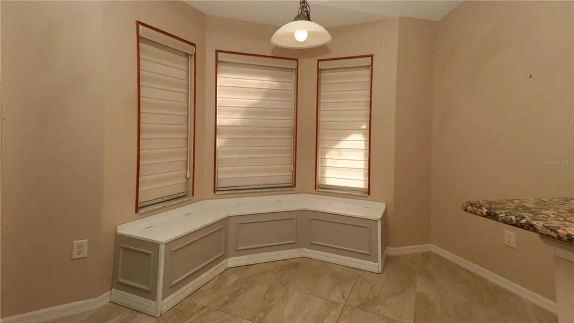 Property Slideshow image 12 of 25 | 17700 se 92nd grantham ter, The Villages, FL, 32162