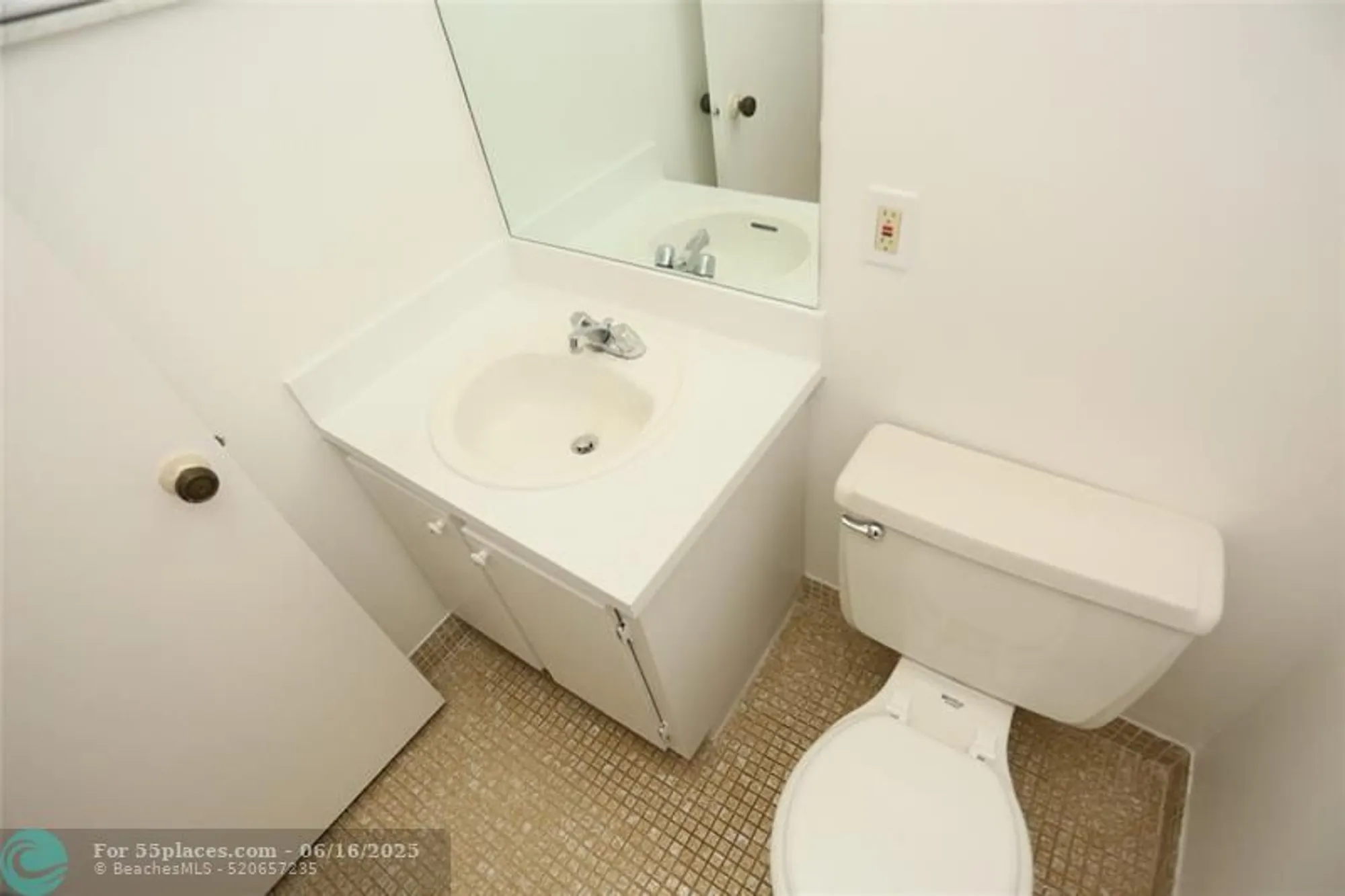 Property Slideshow image 18 of 30 | 6700 royal palm blvd apt 309, Margate, FL, 33063