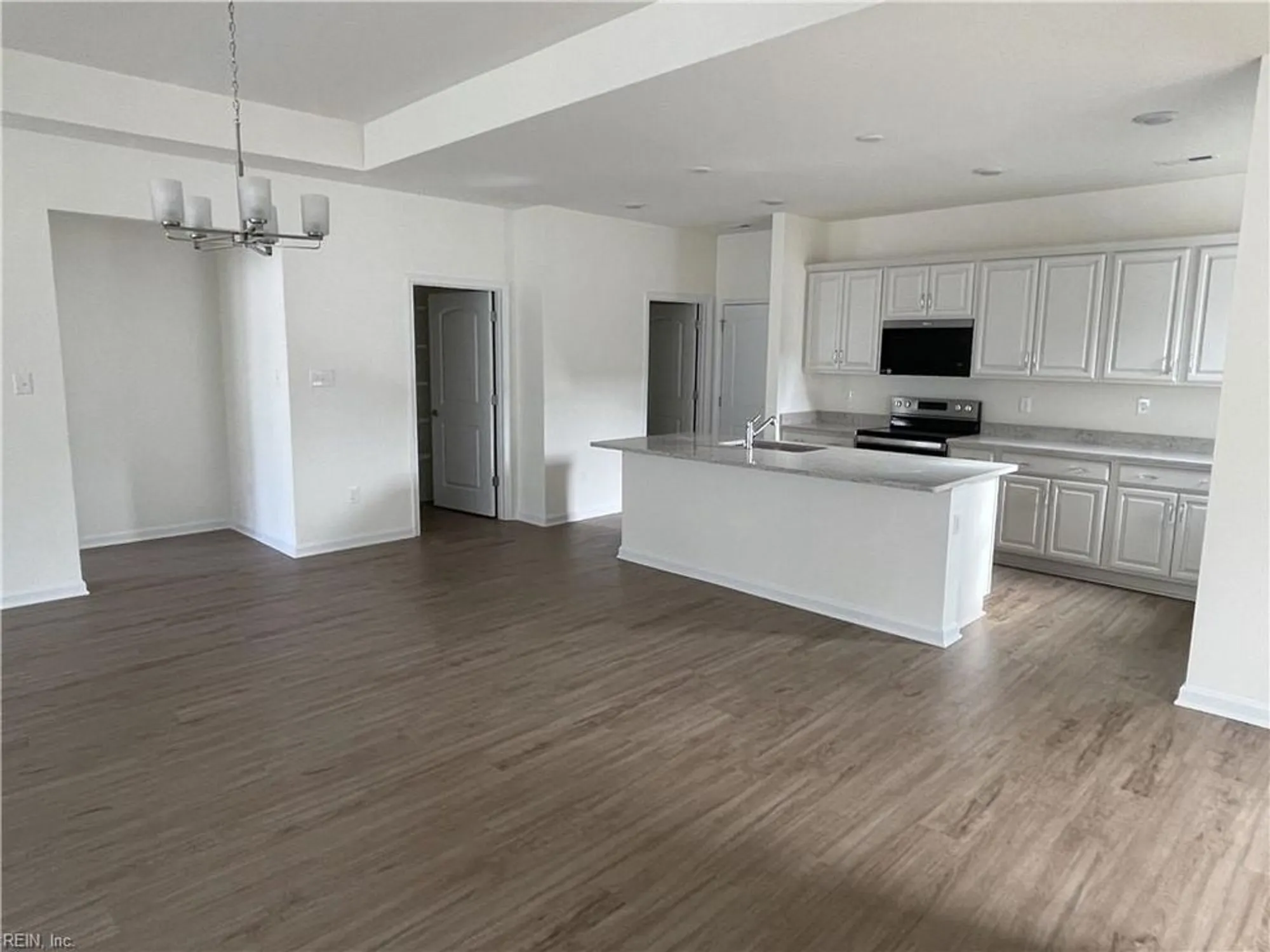 Property Slideshow image 8 of 41 | 222 richmond ave # 20-1, Smithfield, VA, 23430