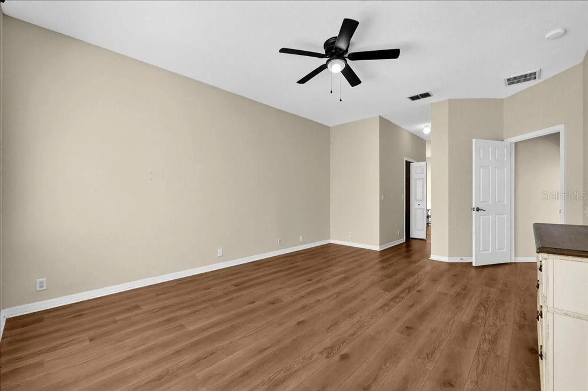 Property Slideshow image 17 of 50 | 4048 windchime ln, Lakeland, FL, 33811