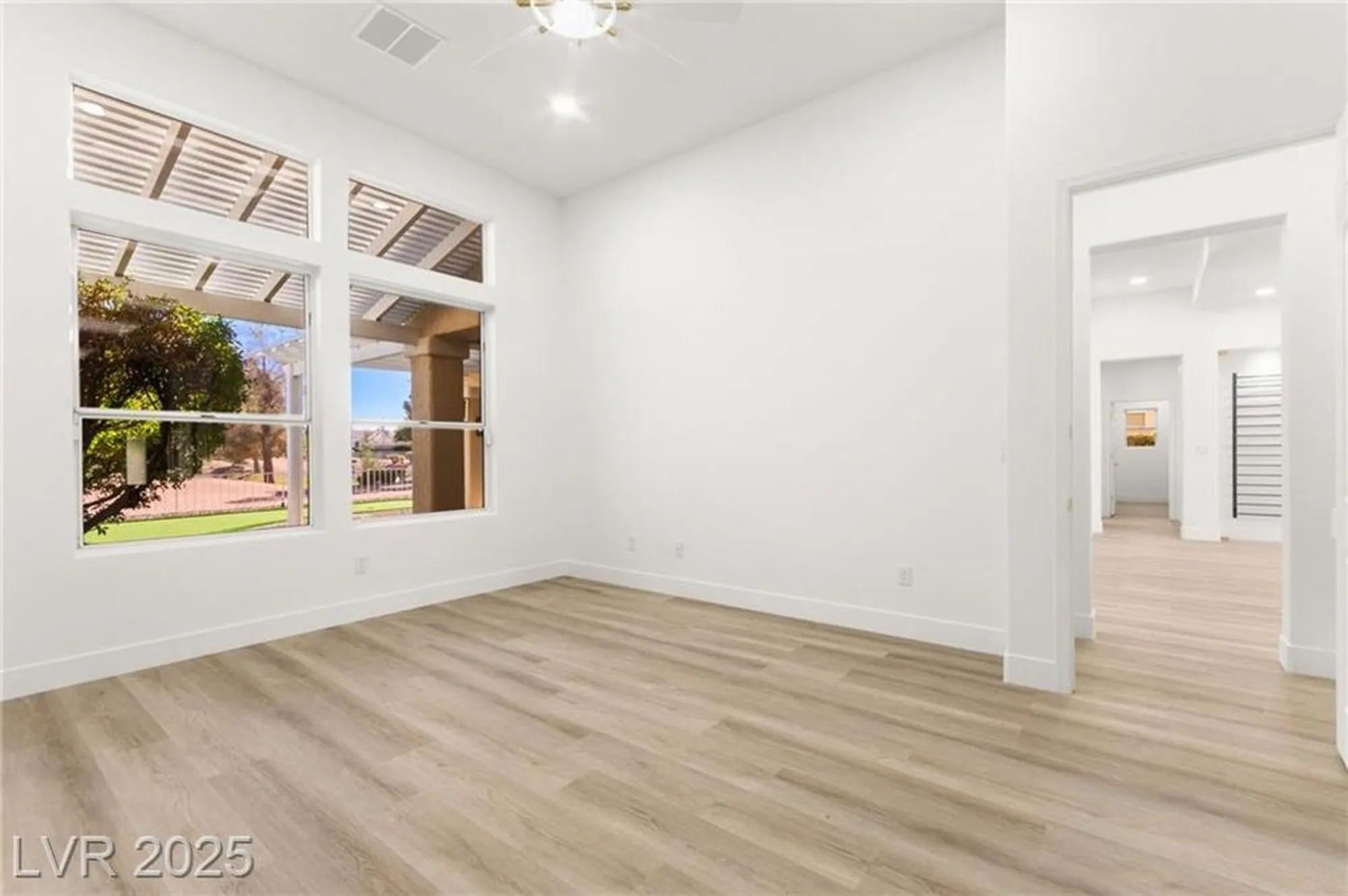 Property Slideshow image 41 of 99 | 3004 darby falls dr, Las Vegas, NV, 89134