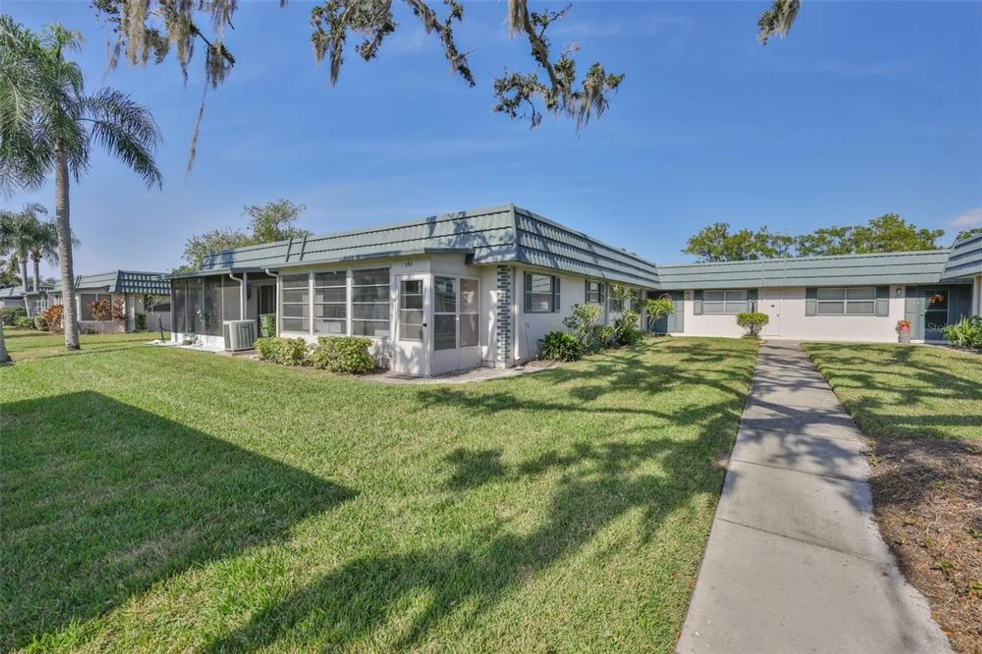 Property Slideshow image 18 of 46 | 1811 bedford ln 153, Sun City Center, FL, 33573