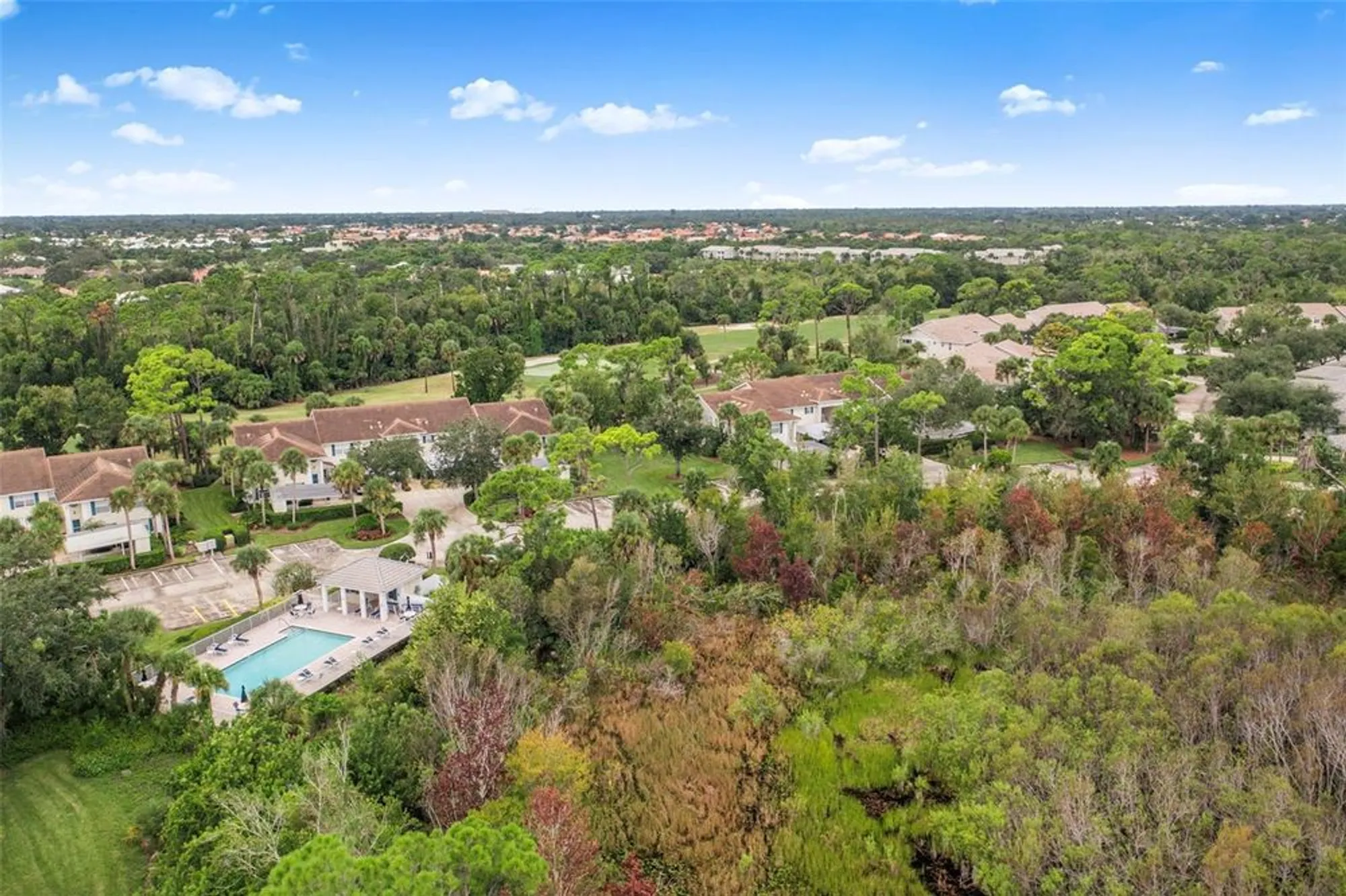 Property Slideshow image 32 of 40 | 813 montrose dr 104, Venice, FL, 34293