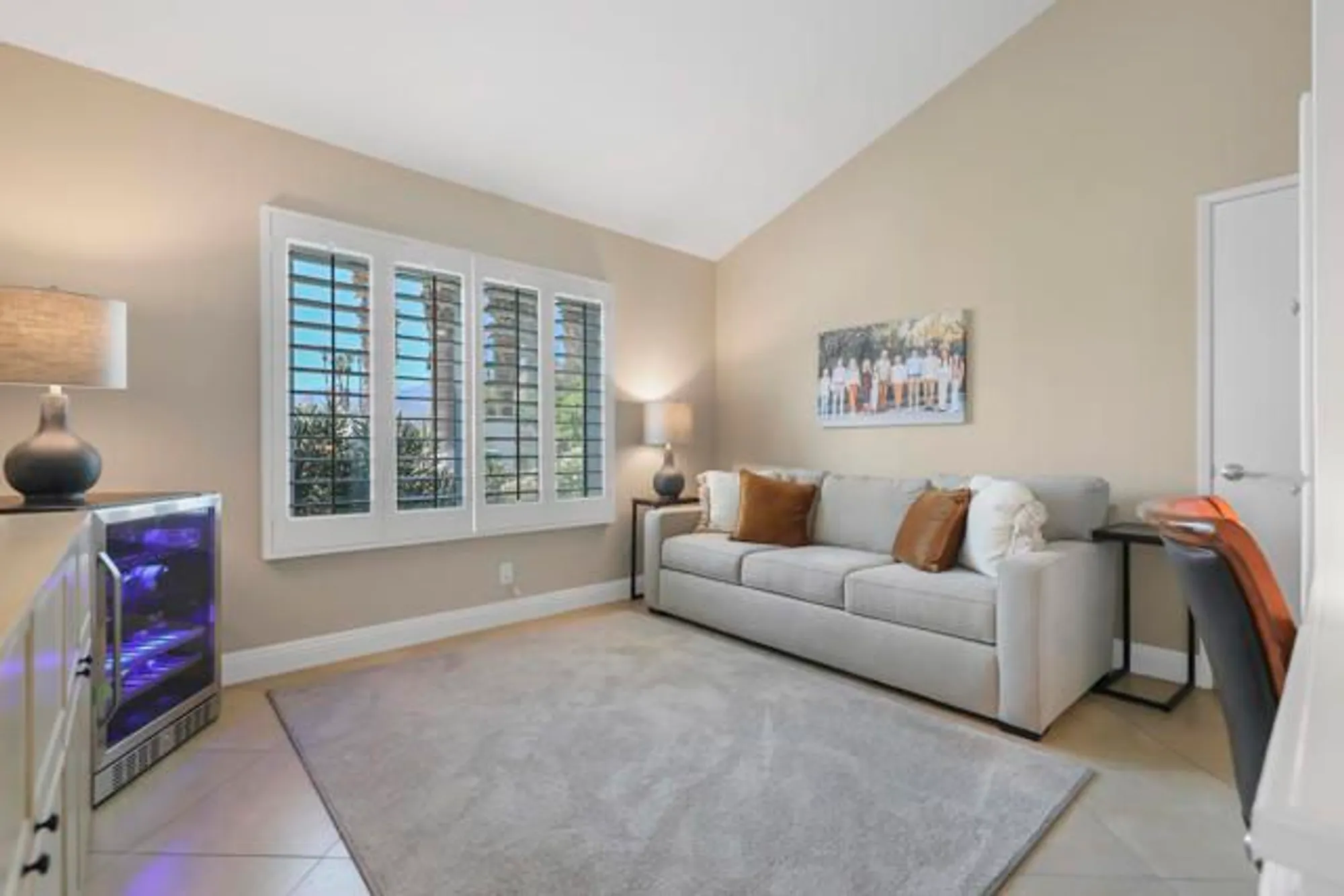 Property Slideshow image 10 of 32 | 55730 riviera, La Quinta, CA, 92253