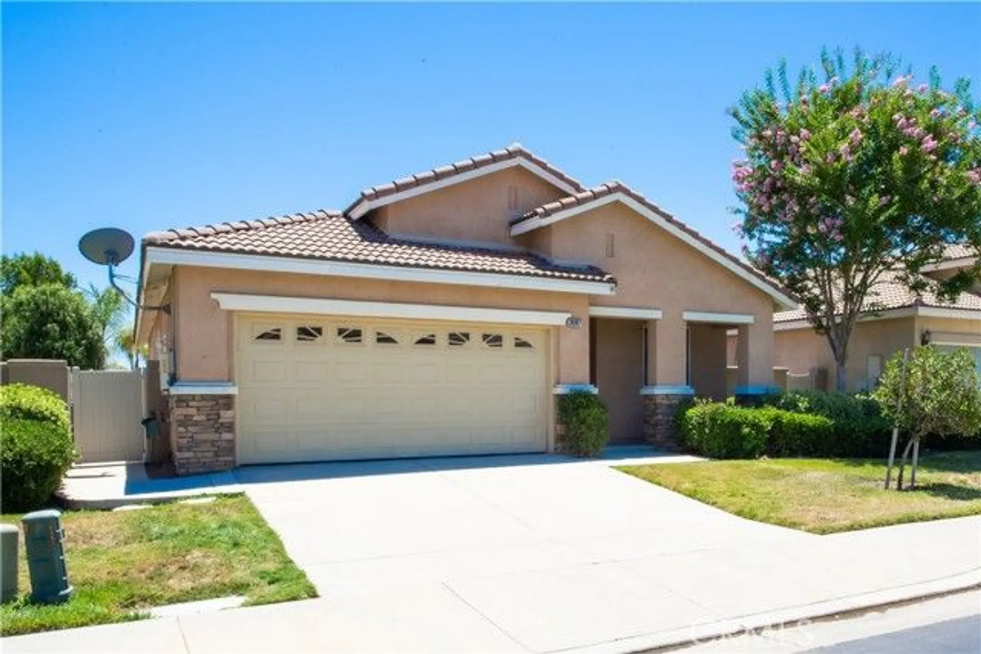 Property Slideshow image 1 of 49 | 28197 harmony ln, Menifee, CA, 92584