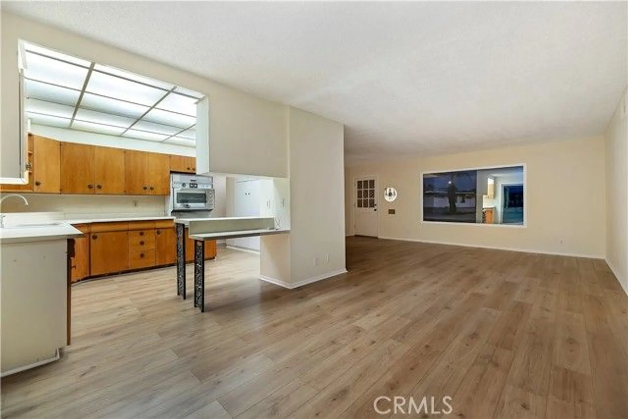 Property Slideshow image 9 of 20 | 1560 amberwood dr, Hemet, CA, 92543