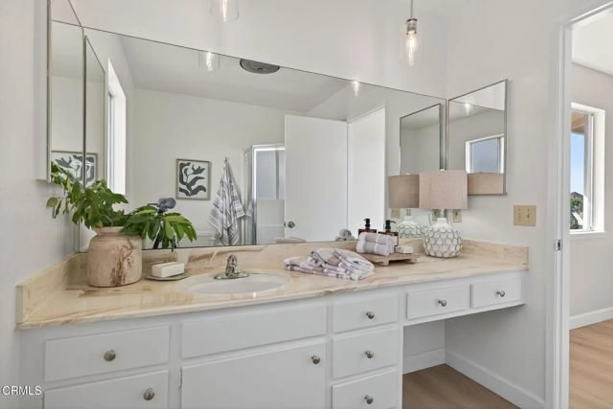 Property Slideshow image 33 of 66 | 317 e garden grn, Port Hueneme, CA, 93041