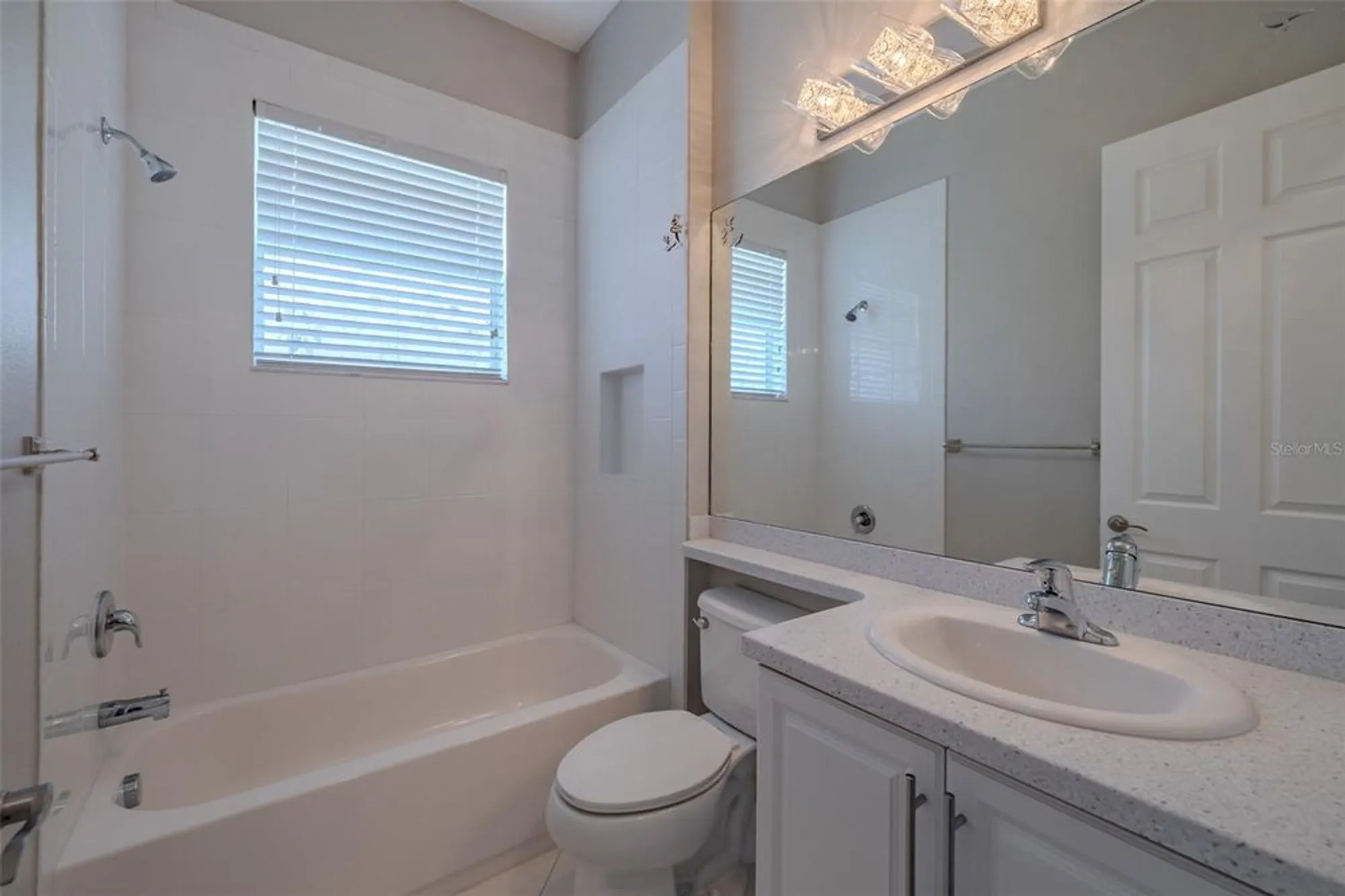 Property Slideshow image 51 of 100 | 16106 cedar key dr, Wimauma, FL, 33598