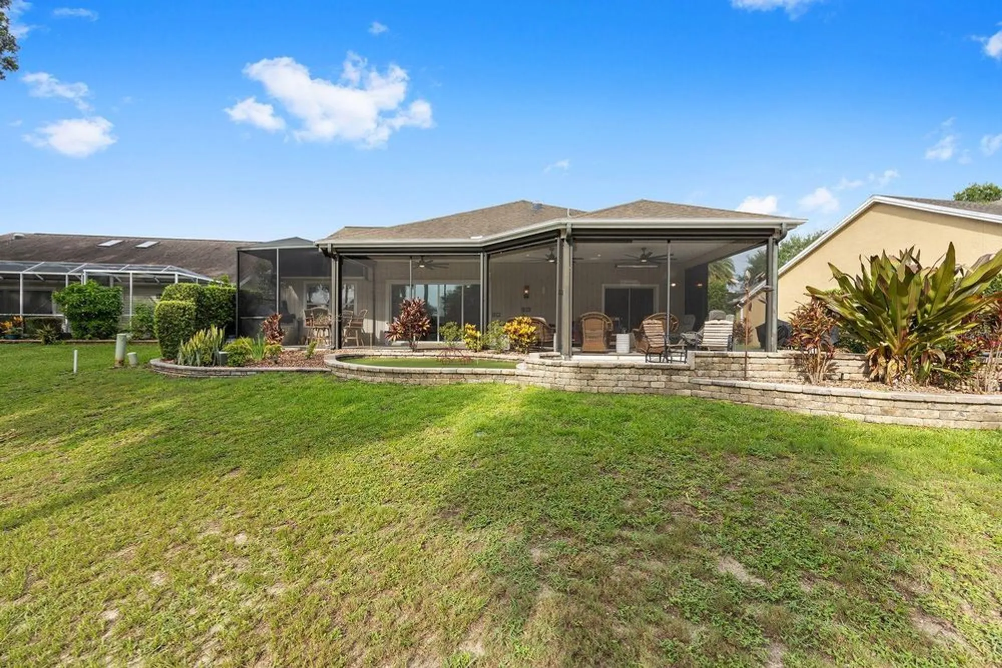 Property Slideshow image 35 of 38 | 917 ramos dr, The Villages, FL, 32159