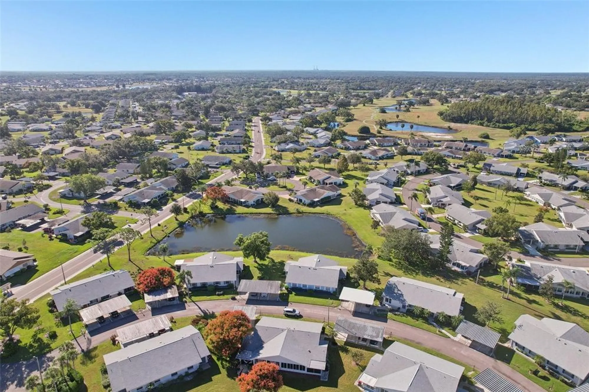 Property Slideshow image 30 of 55 | 2339 glenmore cir, Sun City Center, FL, 33573