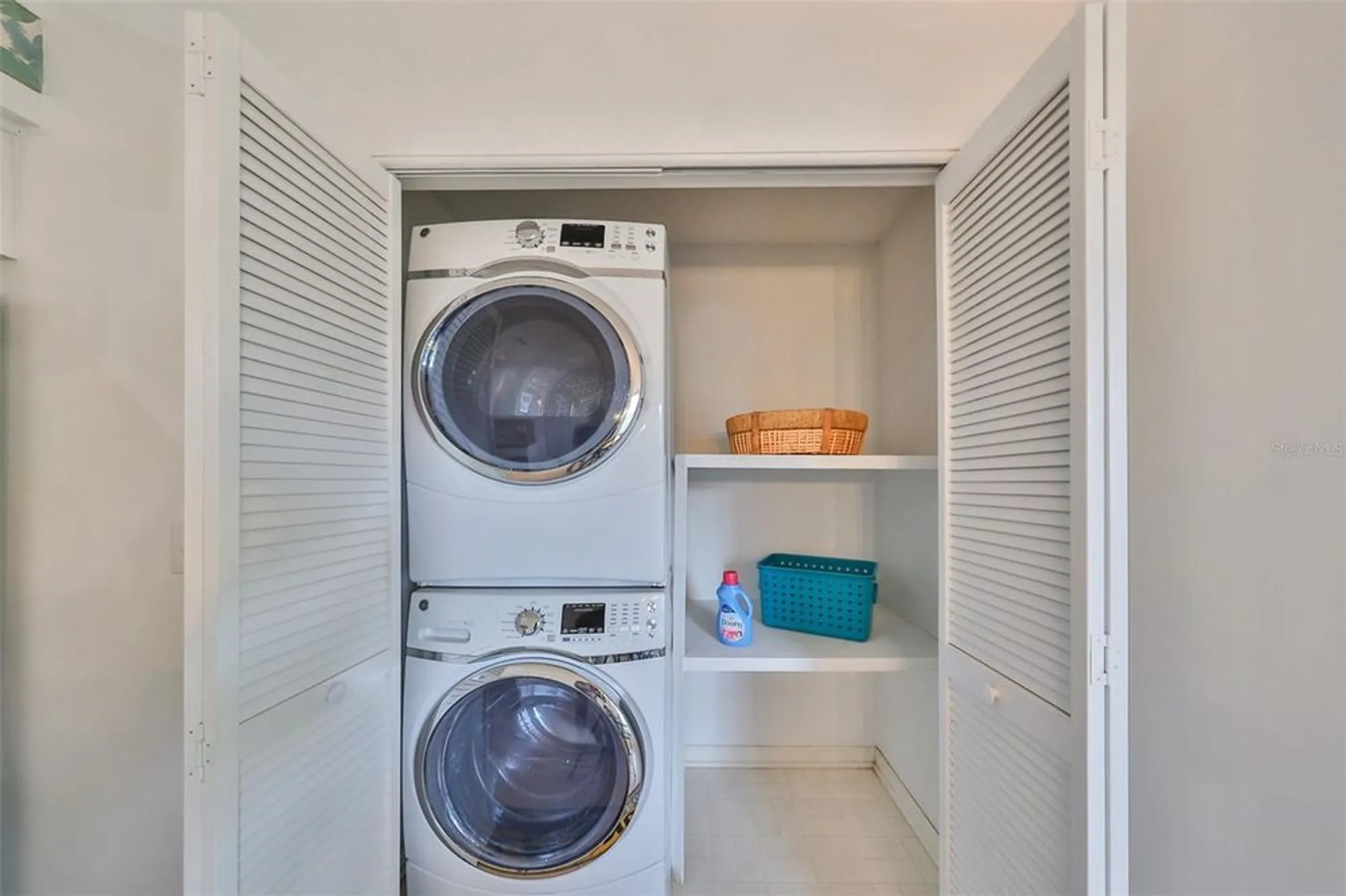 Property Slideshow image 13 of 42 | 902 mcdaniel st, Sun City Center, FL, 33573