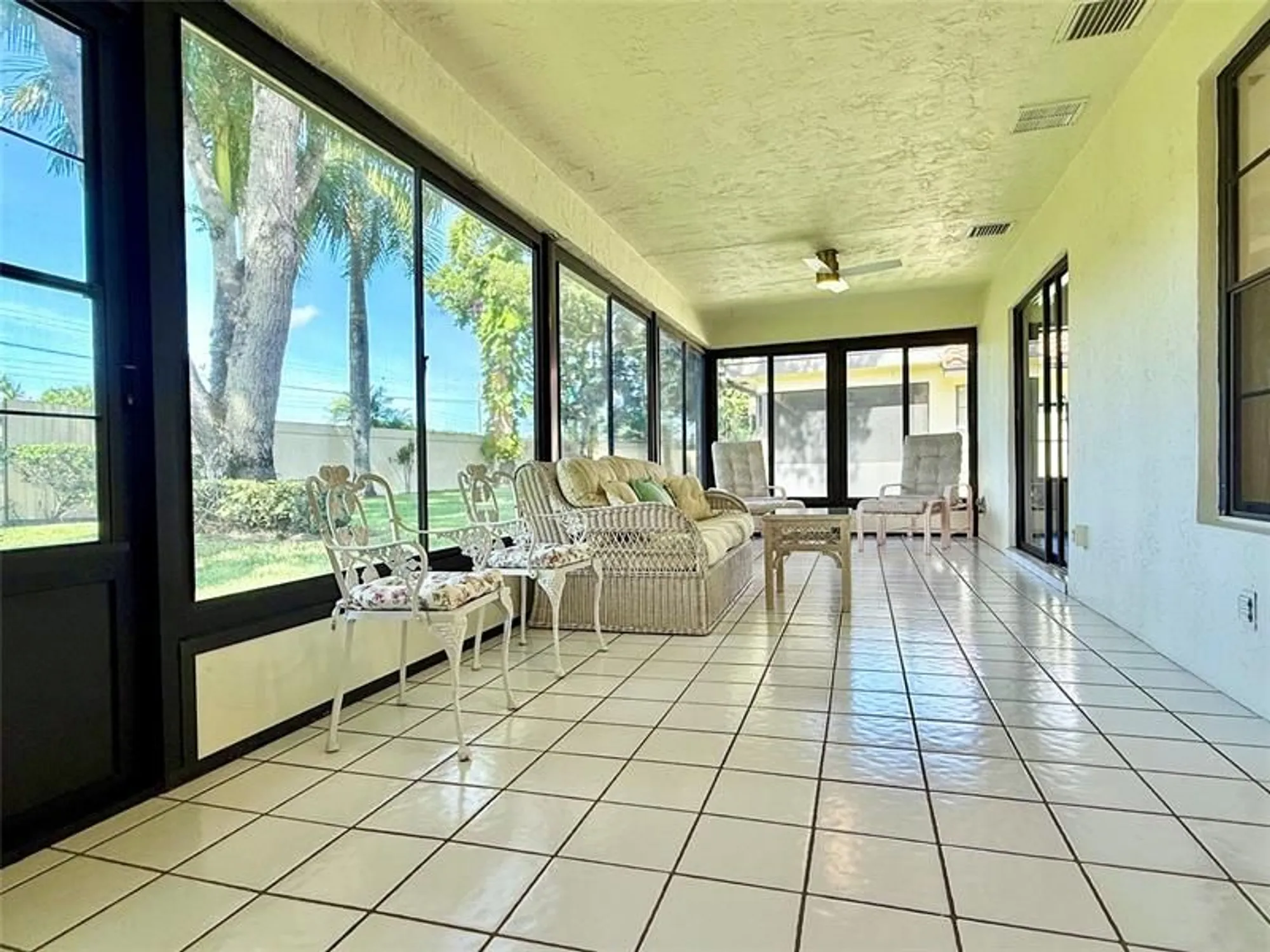 Property Slideshow image 35 of 51 | 5869 sunswept ln b, Boynton Beach, FL, 33437