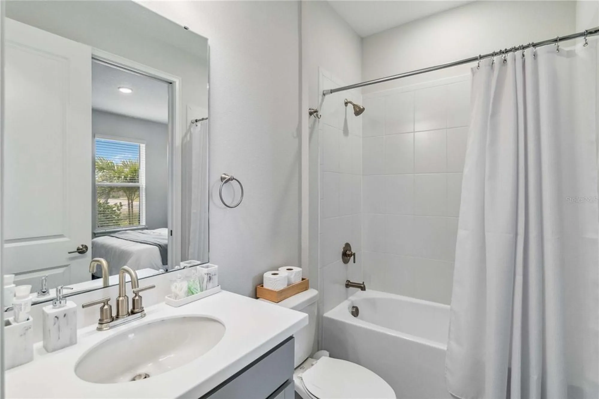 Property Slideshow image 19 of 60 | 3016 formia ct, Bradenton, FL, 34211