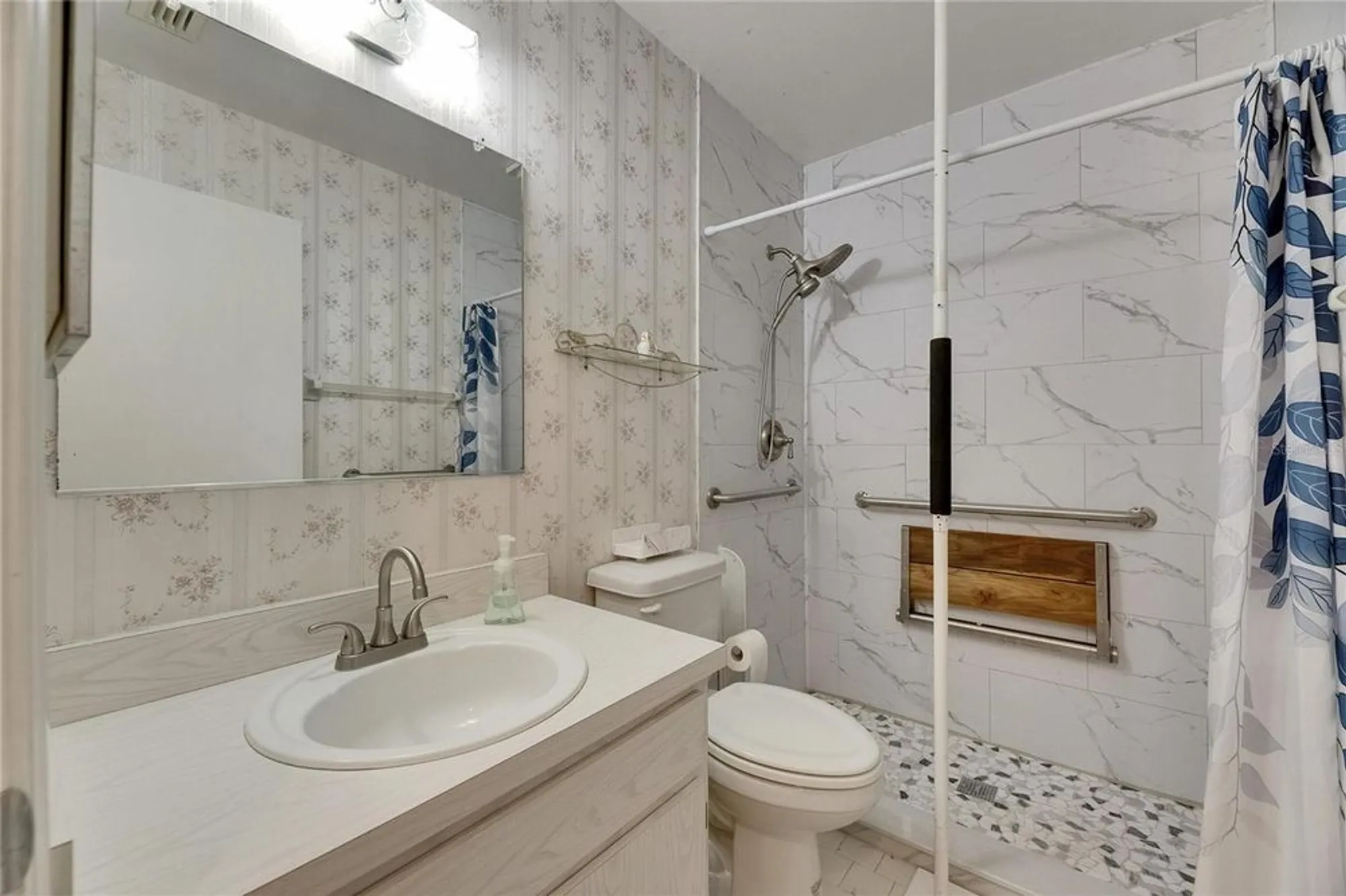 Property Slideshow image 25 of 41 | 123 glendower cir # 123, Sun City Center, FL, 33573