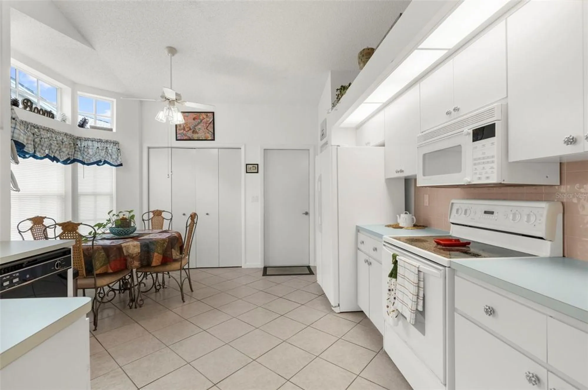 Property Slideshow image 8 of 31 | 9426 mississippi run, Weeki Wachee, FL, 34613