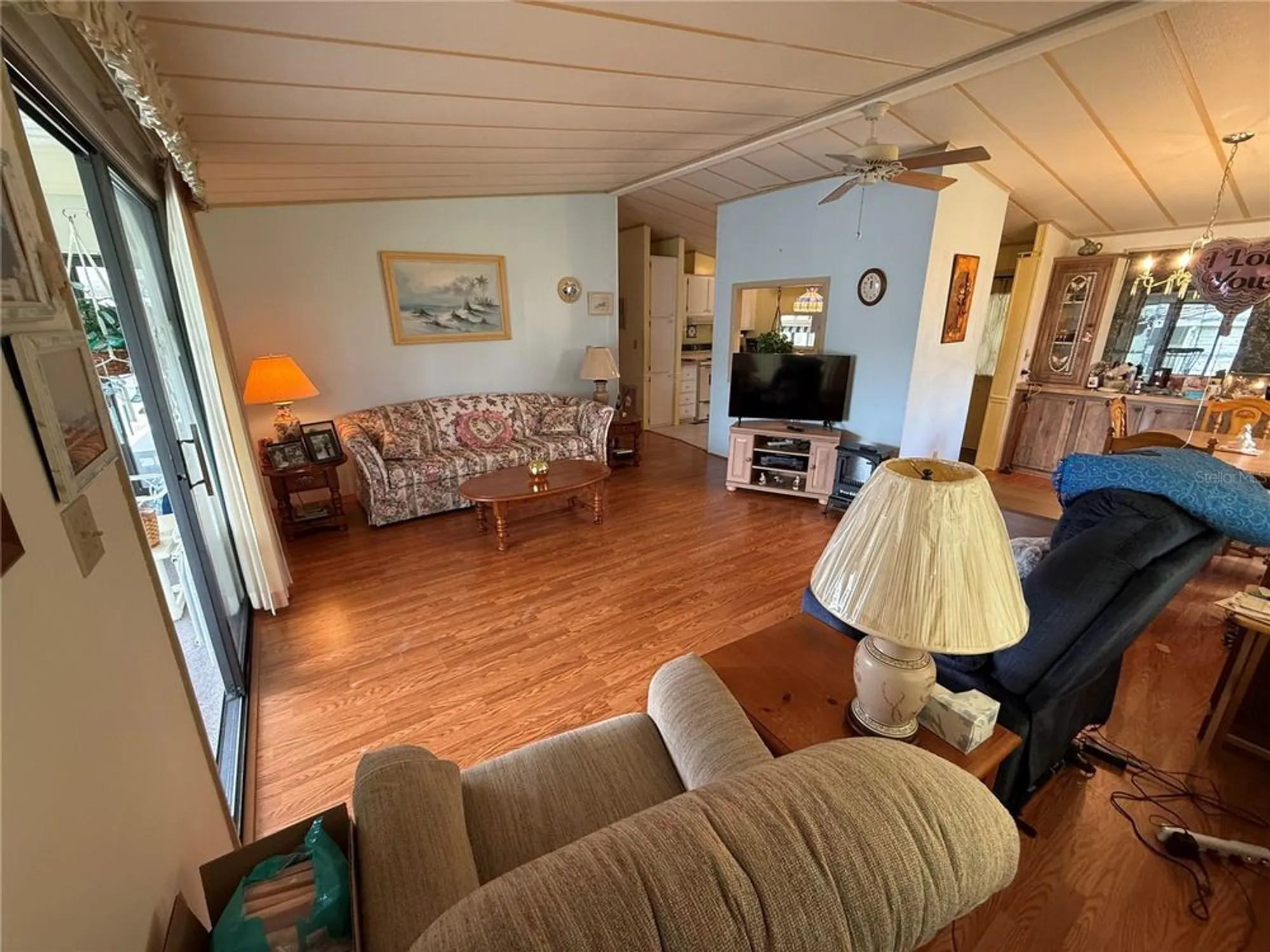 Property Slideshow image 4 of 20 | 1532 w schwartz blvd, Lady Lake, FL, 32159