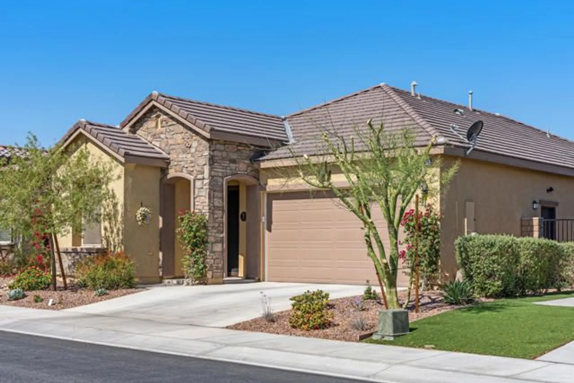 Property Slideshow image 3 of 39 | 43875 treviso dr, Indio, CA, 92203