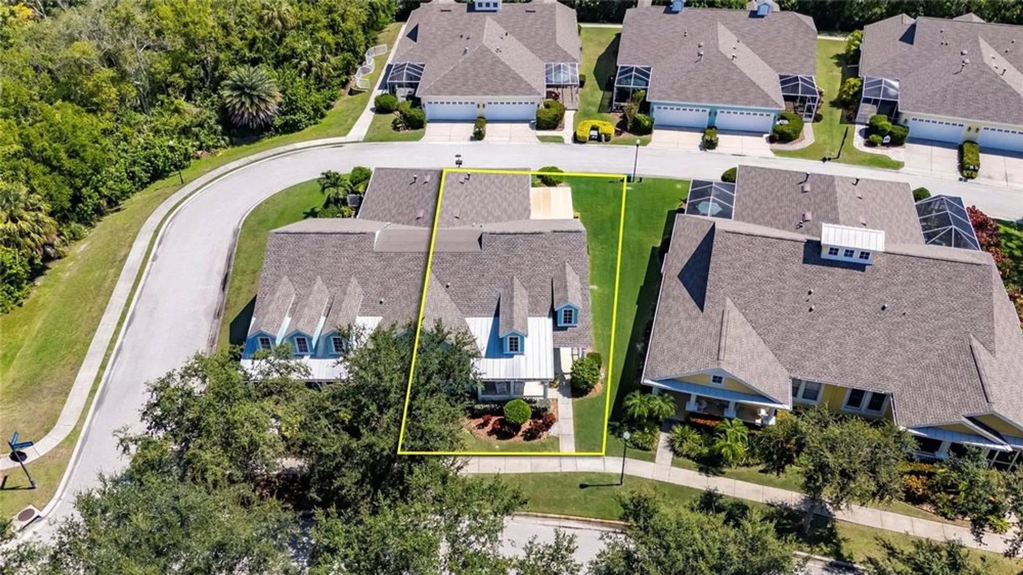 Property Slideshow image 59 of 85 | 5312 golden isles dr, Apollo Beach, FL, 33572