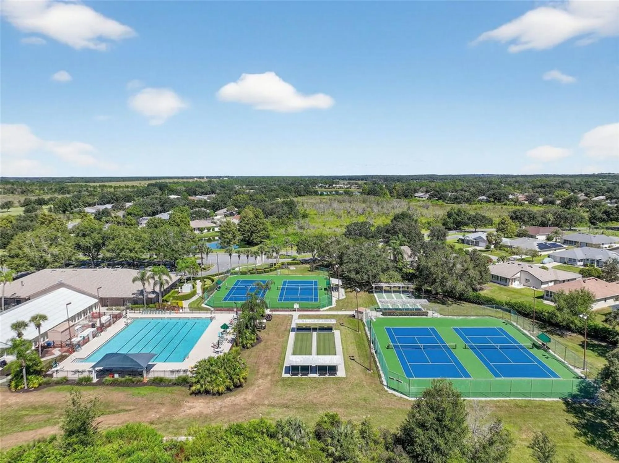 Property Slideshow image 56 of 66 | 21202 braveheart dr, Leesburg, FL, 34748