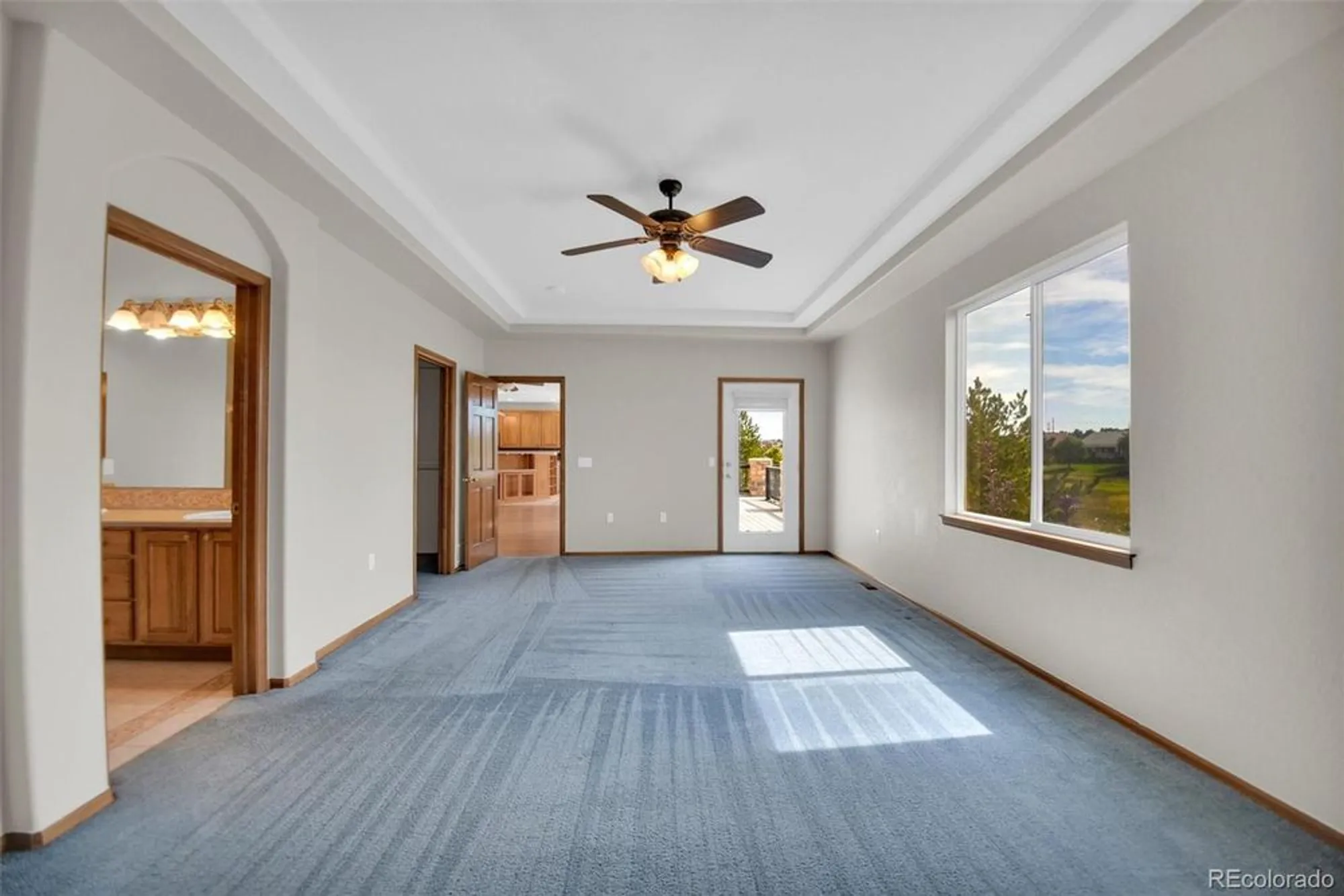 Property Slideshow image 17 of 34 | 23464 e heritage pkwy, Aurora, CO, 80016