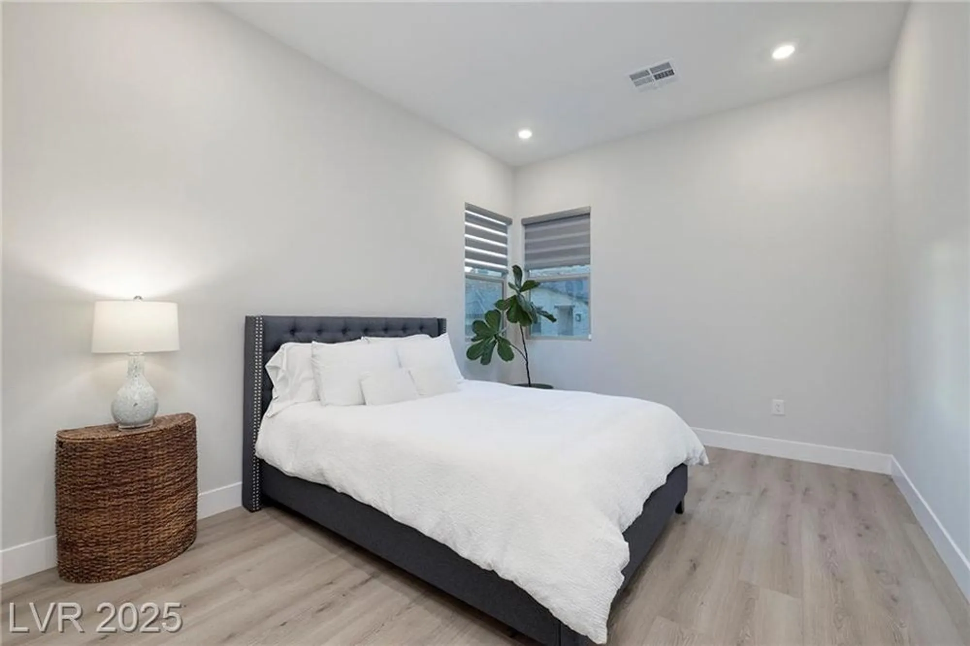 Property Slideshow image 31 of 63 | 351 tigullio ave, Henderson, NV, 89011