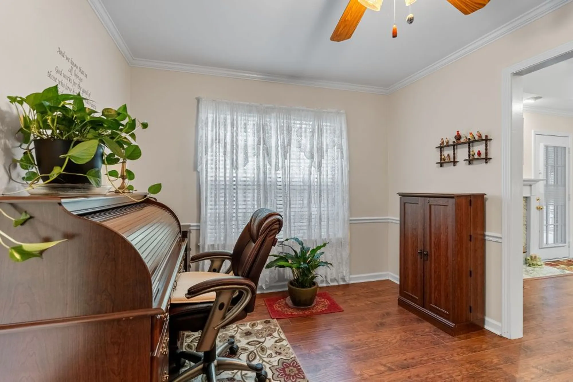 Property Slideshow image 8 of 36 | 327 forest glen cir, Murfreesboro, TN, 37128