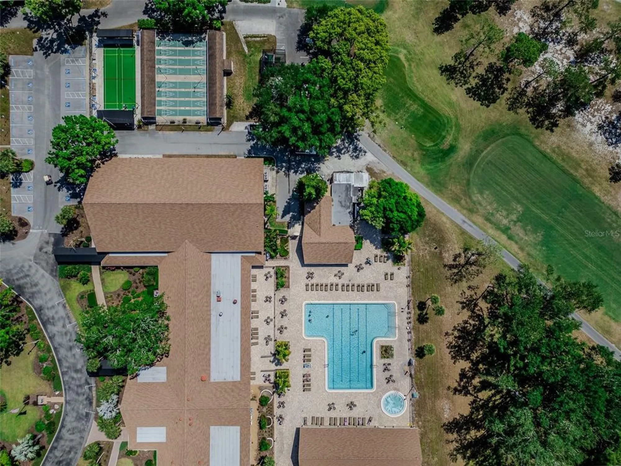 Property Slideshow image 29 of 32 | 2241 shelly dr d, Palm Harbor, FL, 34684