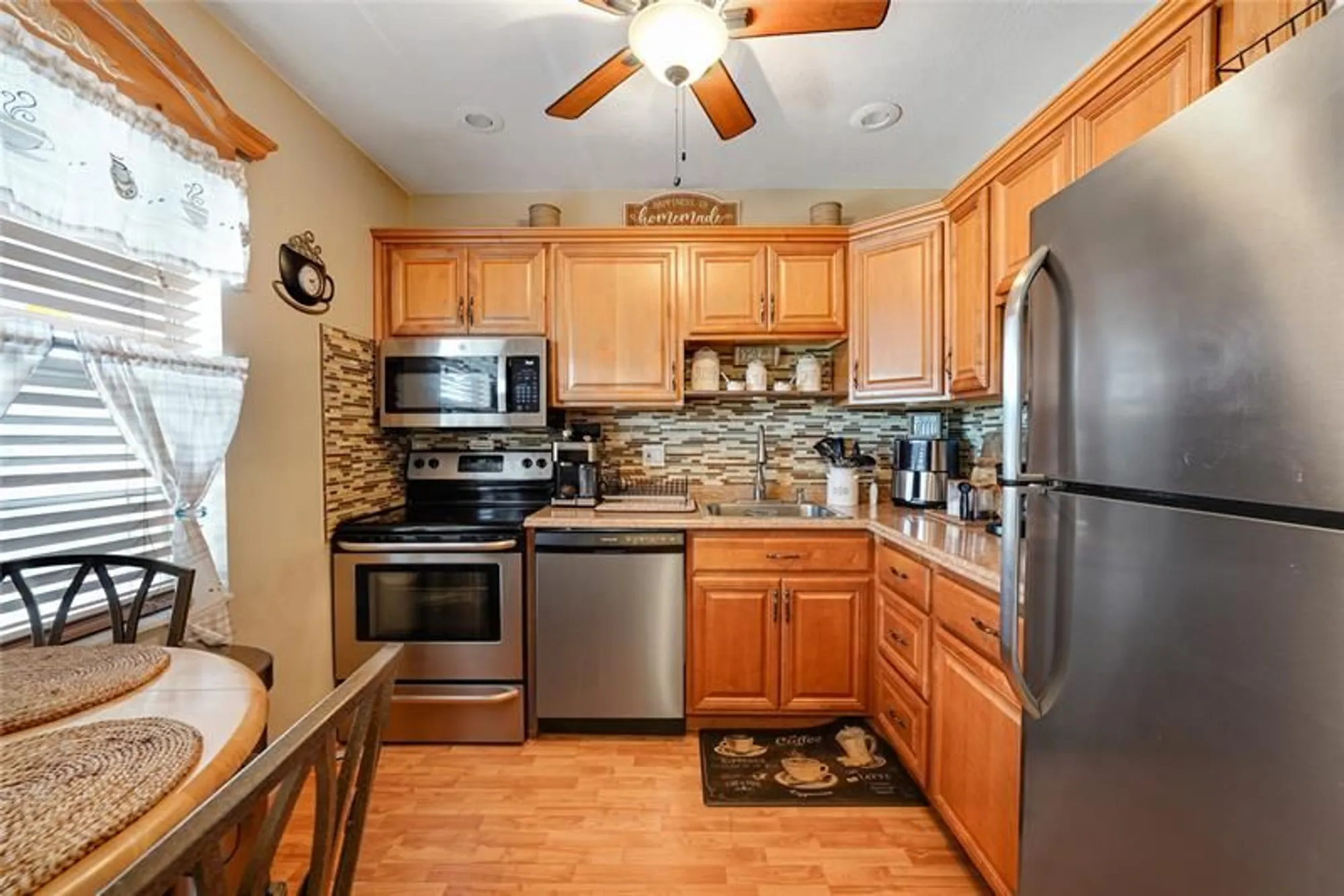 Property Slideshow image 3 of 51 | 551 nw 76th ter apt 208, Margate, FL, 33063