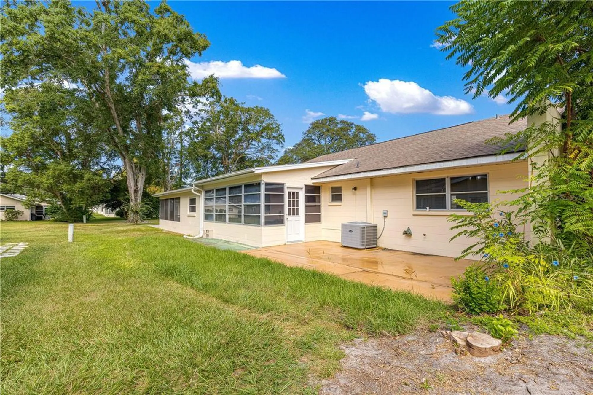 Property Slideshow image 34 of 50 | 8660 sw 94th st f, Ocala, FL, 34481