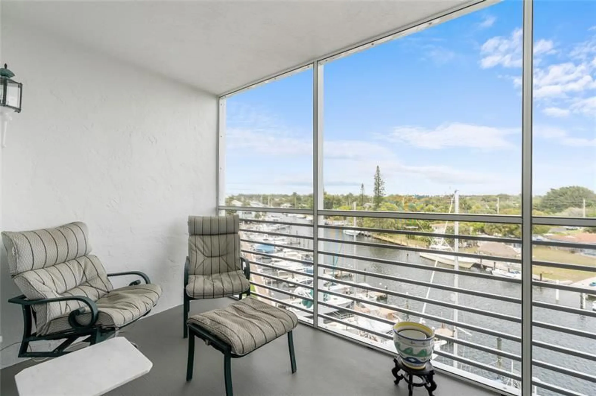 Property Slideshow image 16 of 35 | 2731 ne 14th street cswy 637, Pompano Beach, FL, 33062