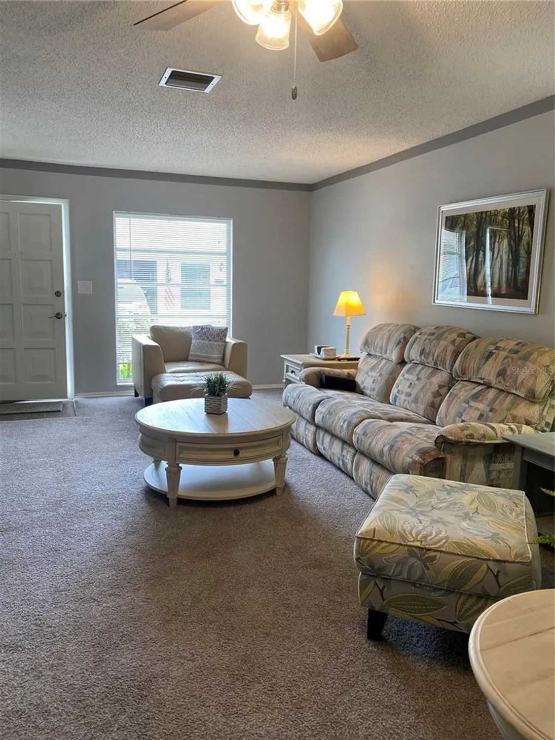 Property Slideshow image 4 of 38 | 832 cambridge ct, Dunedin, FL, 34698