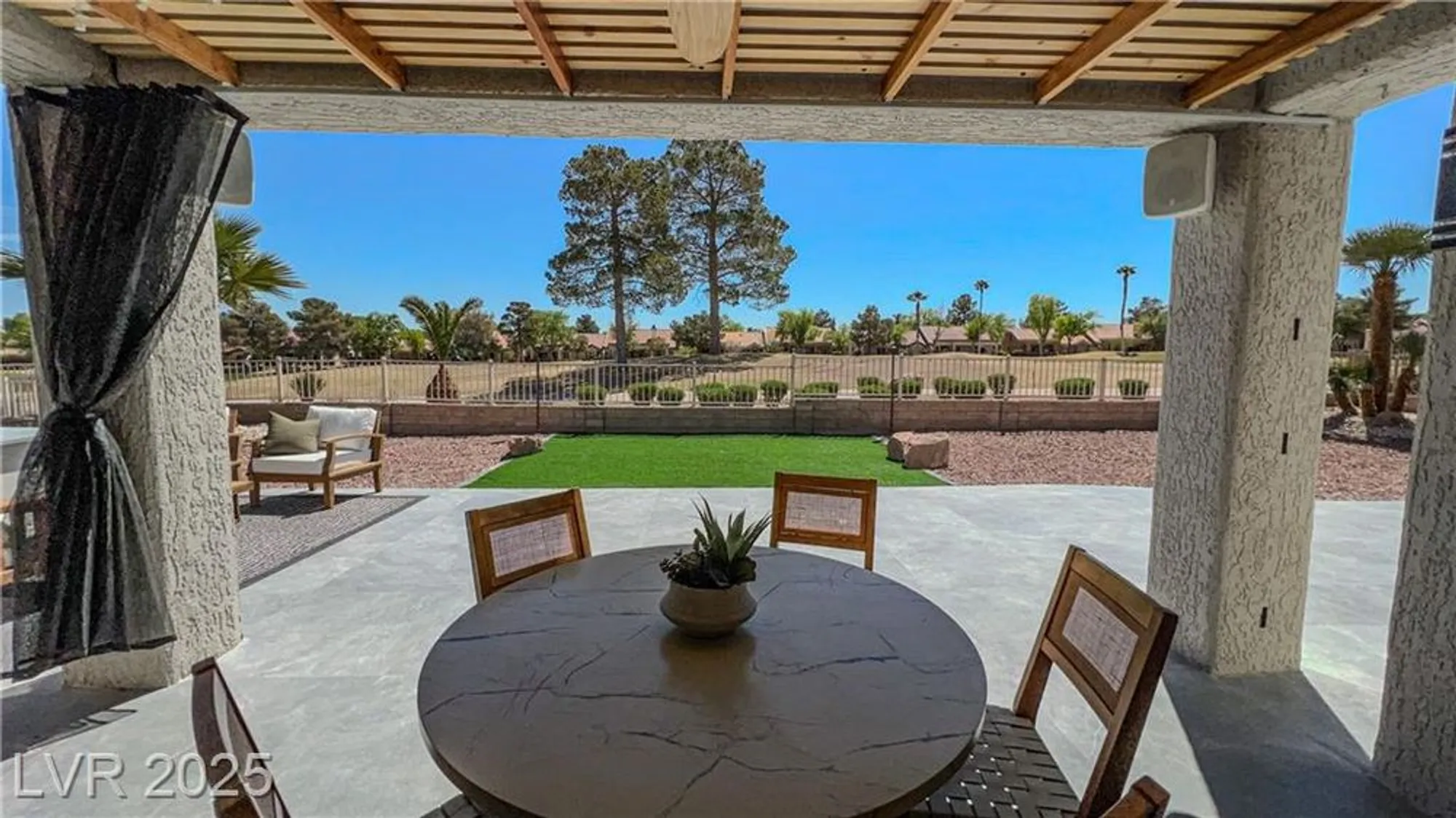 Property Slideshow image 7 of 36 | 2652 golfside dr, Las Vegas, NV, 89134