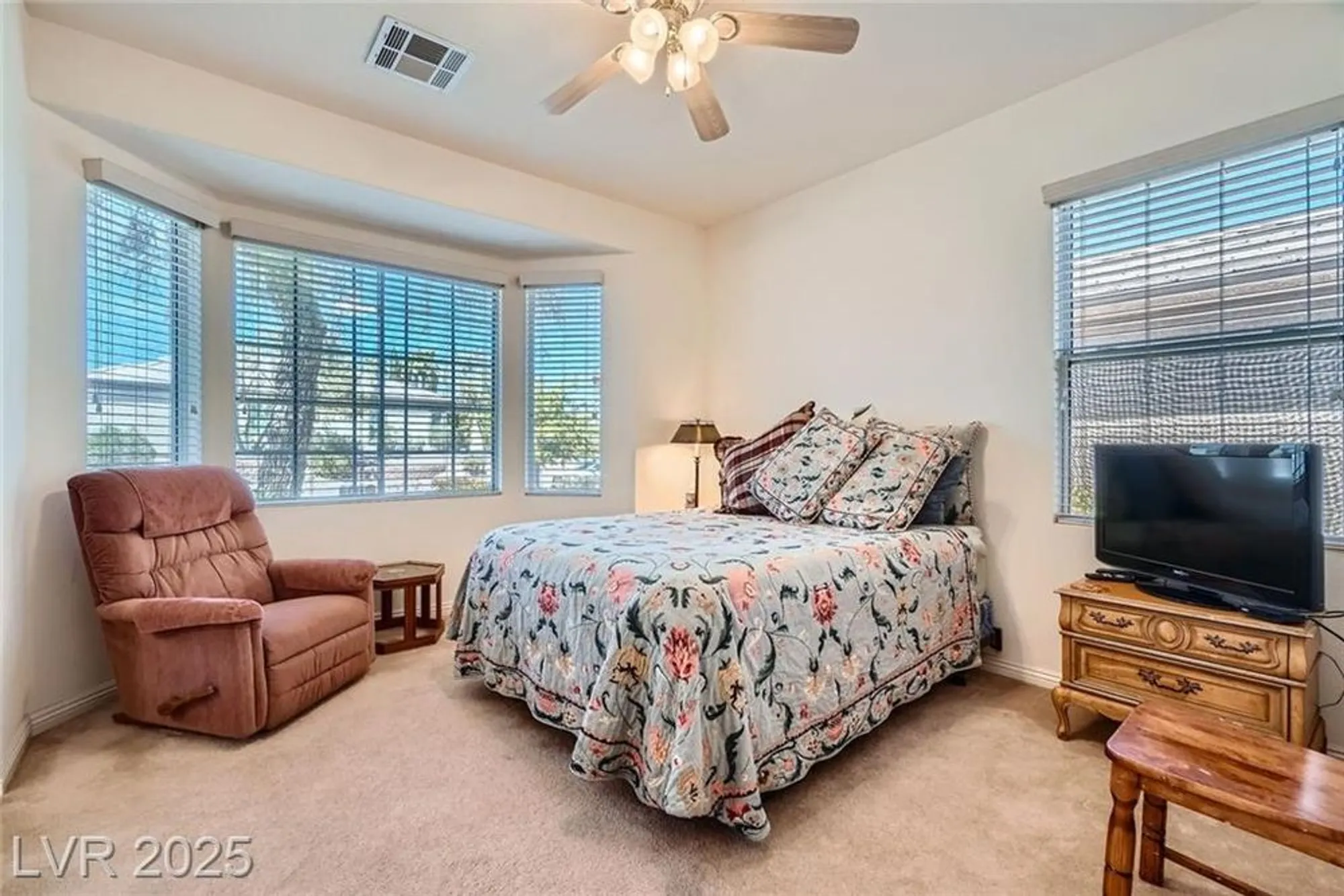 Property Slideshow image 15 of 50 | 10547 grazia ave, Las Vegas, NV, 89135