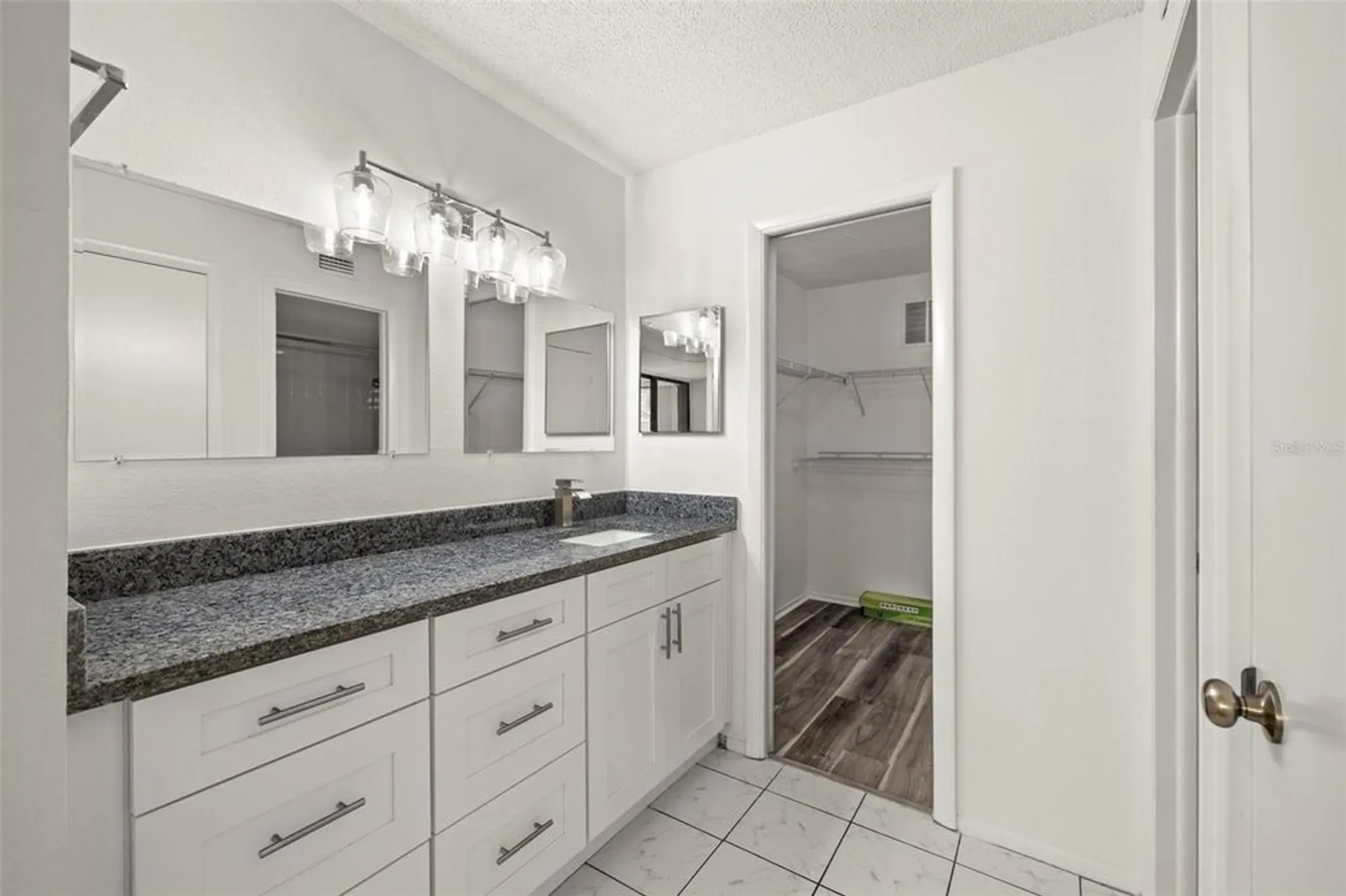 Property Slideshow image 24 of 44 | 14130 rosemary ln 2208, Largo, FL, 33774