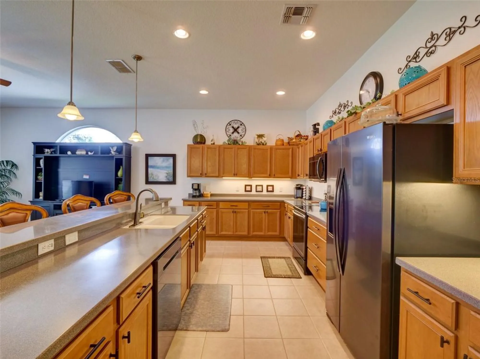 Property Slideshow image 11 of 30 | 25301 forest oak ct, Leesburg, FL, 34748