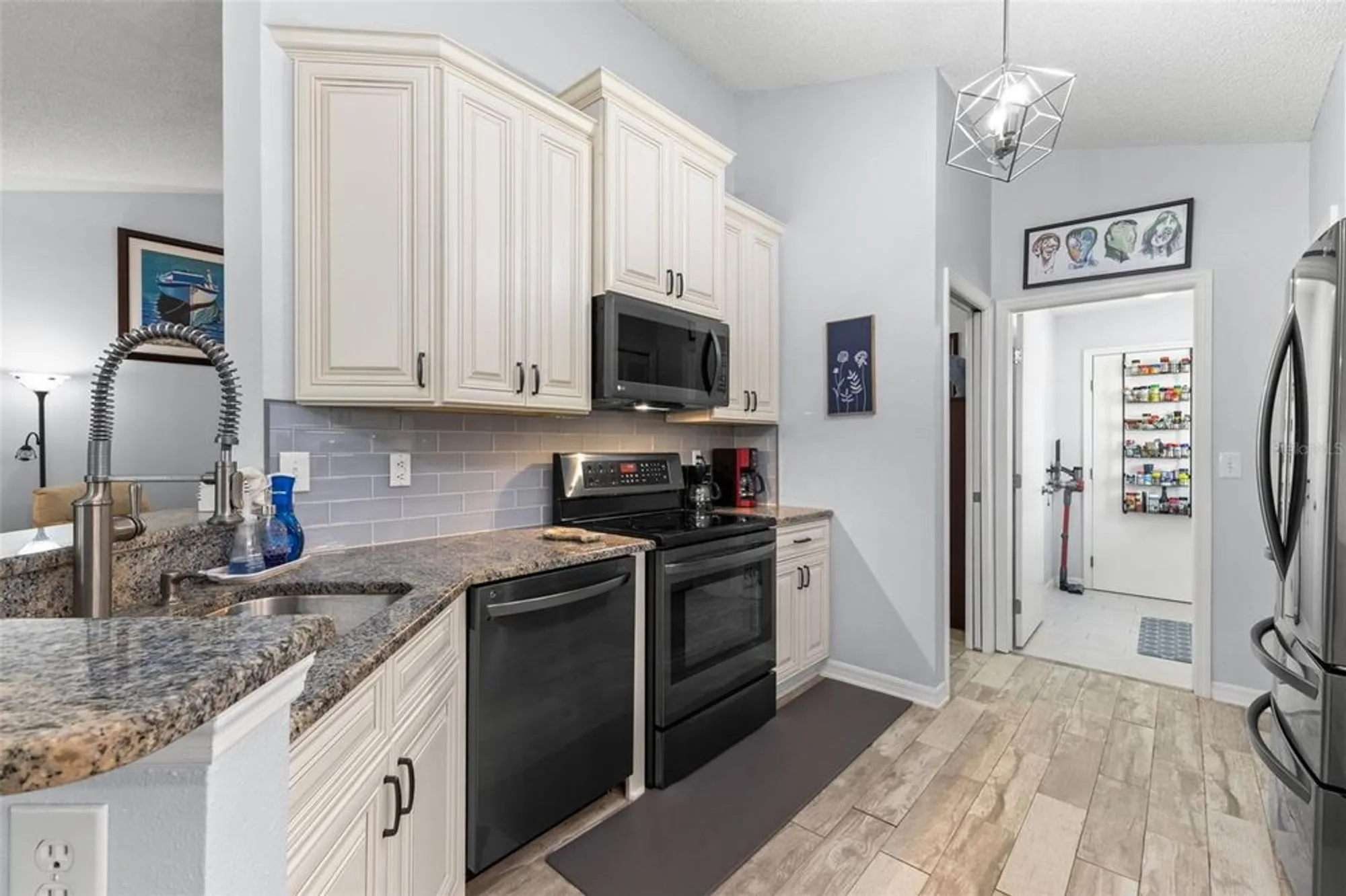 Property Slideshow image 17 of 51 | 1911 e del webb blvd, Sun City Center, FL, 33573