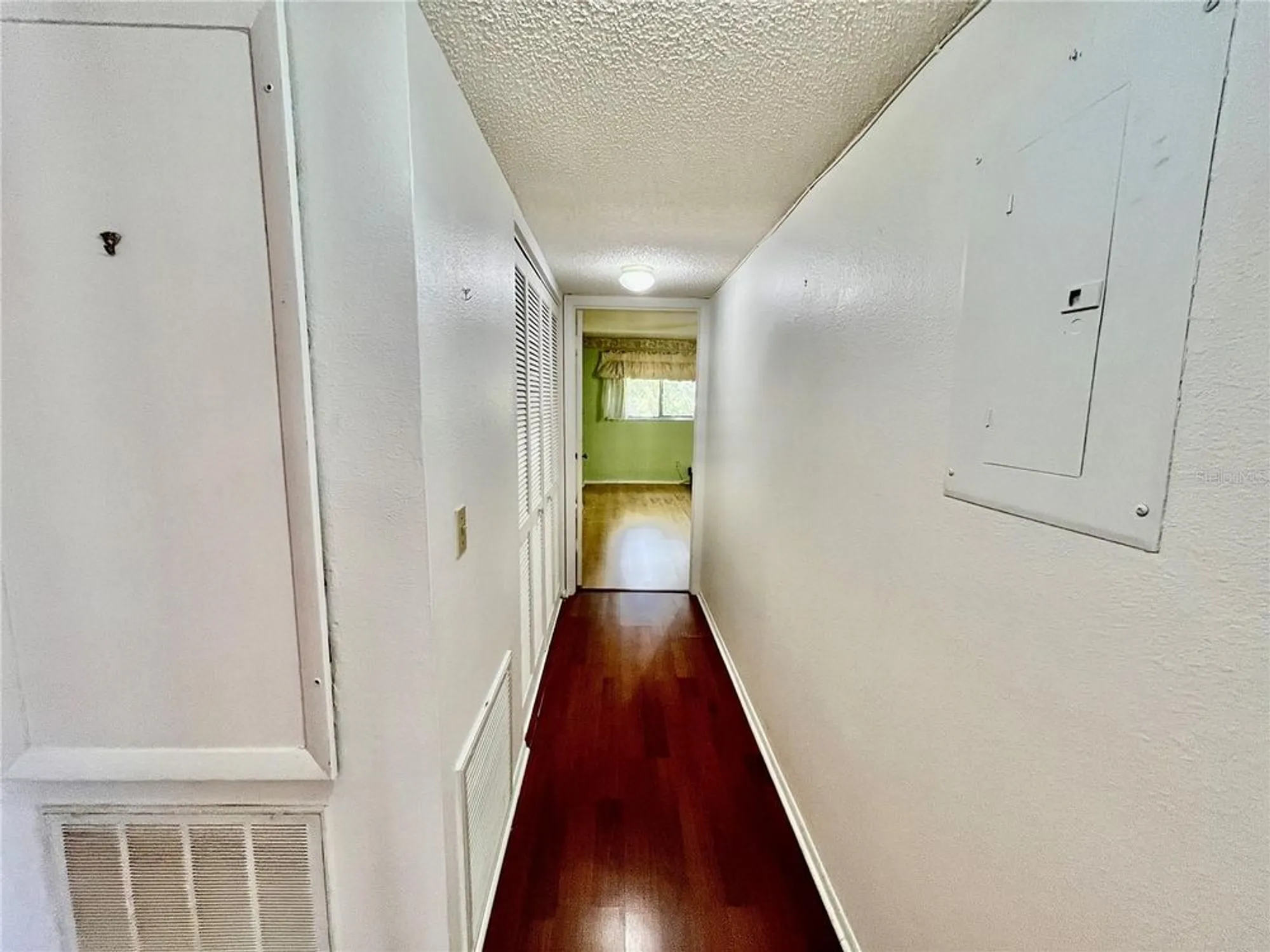 Property Slideshow image 16 of 52 | 2220 spanish dr 54, Clearwater, FL, 33763