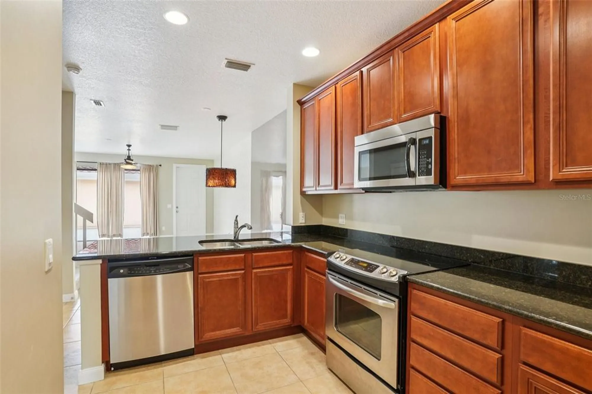 Property Slideshow image 14 of 59 | 8430 leatherleaf ln, Orlando, FL, 32827
