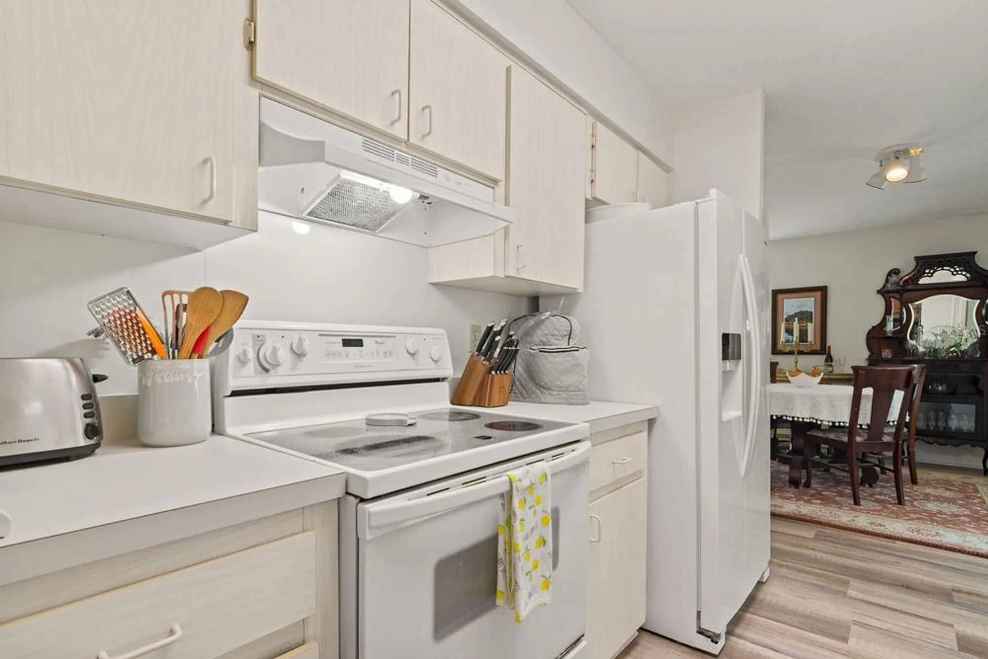 Property Slideshow image 24 of 45 | 1212 timberbrooke dr, Palm Harbor, FL, 34684