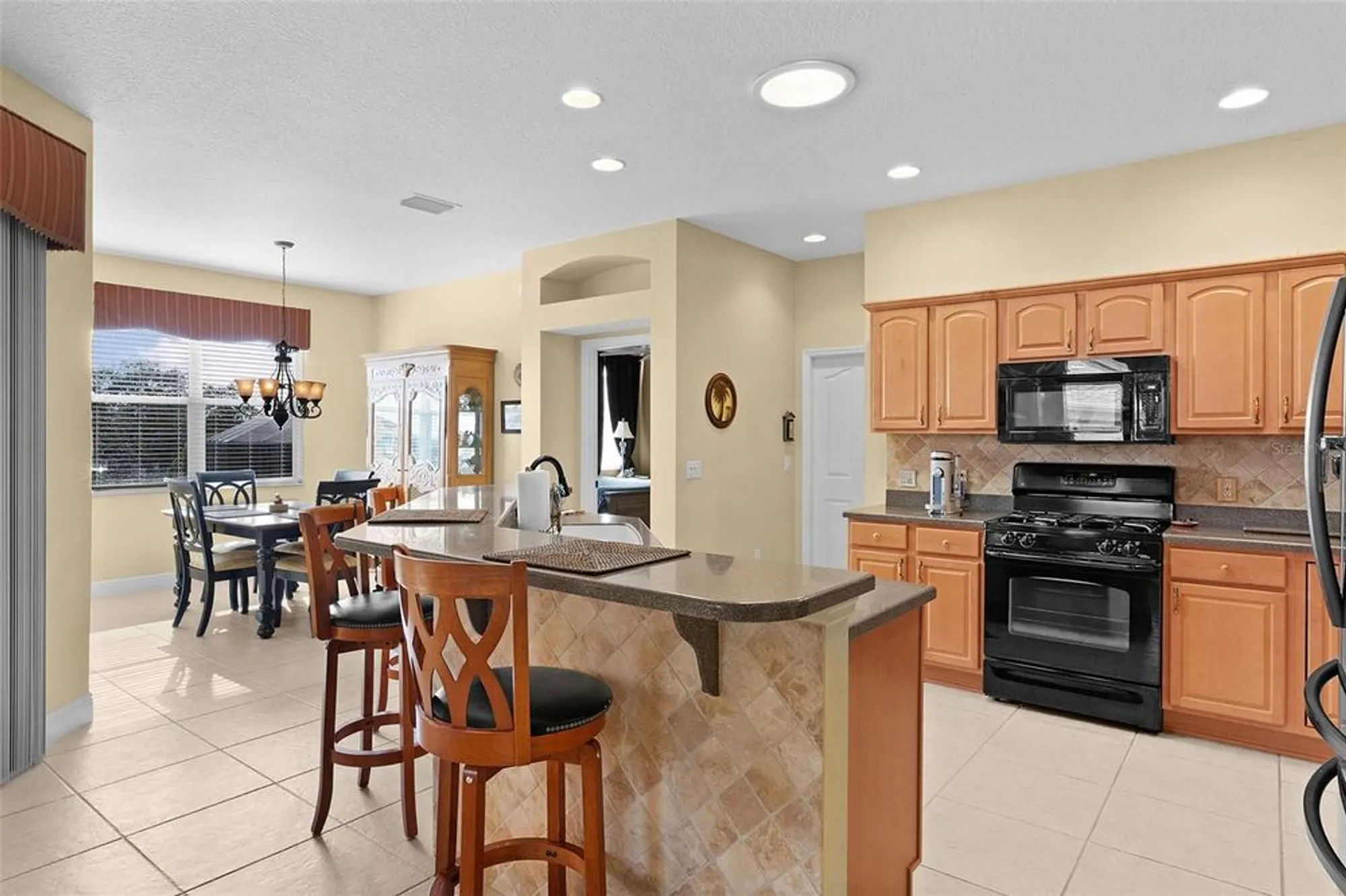 Property Slideshow image 10 of 48 | 578 inner cir, The Villages, FL, 32162