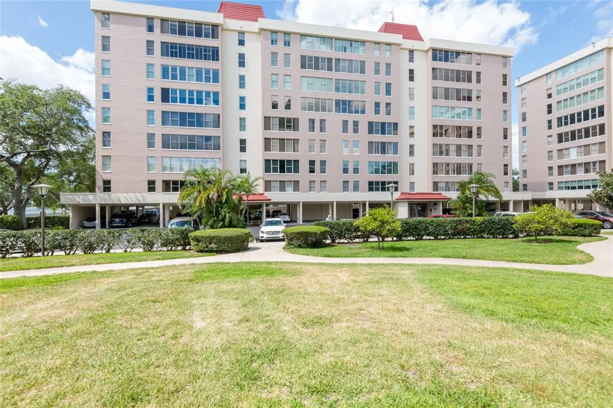 Property Slideshow image 31 of 37 | 2407 s ardson pl unit 601, Tampa, FL, 33629
