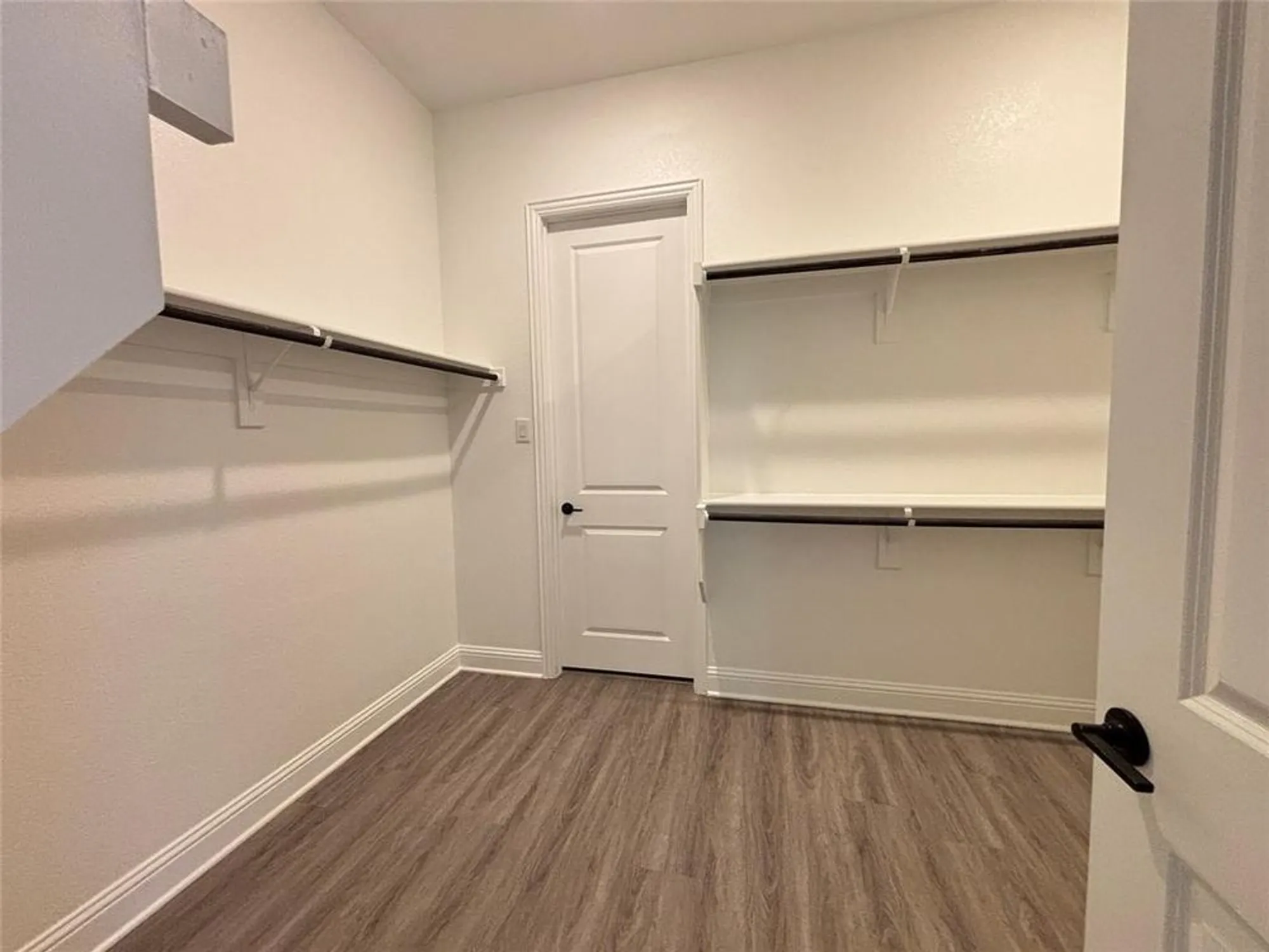 Property Slideshow image 15 of 34 | 8137 maybury, The Colony, TX, 75056