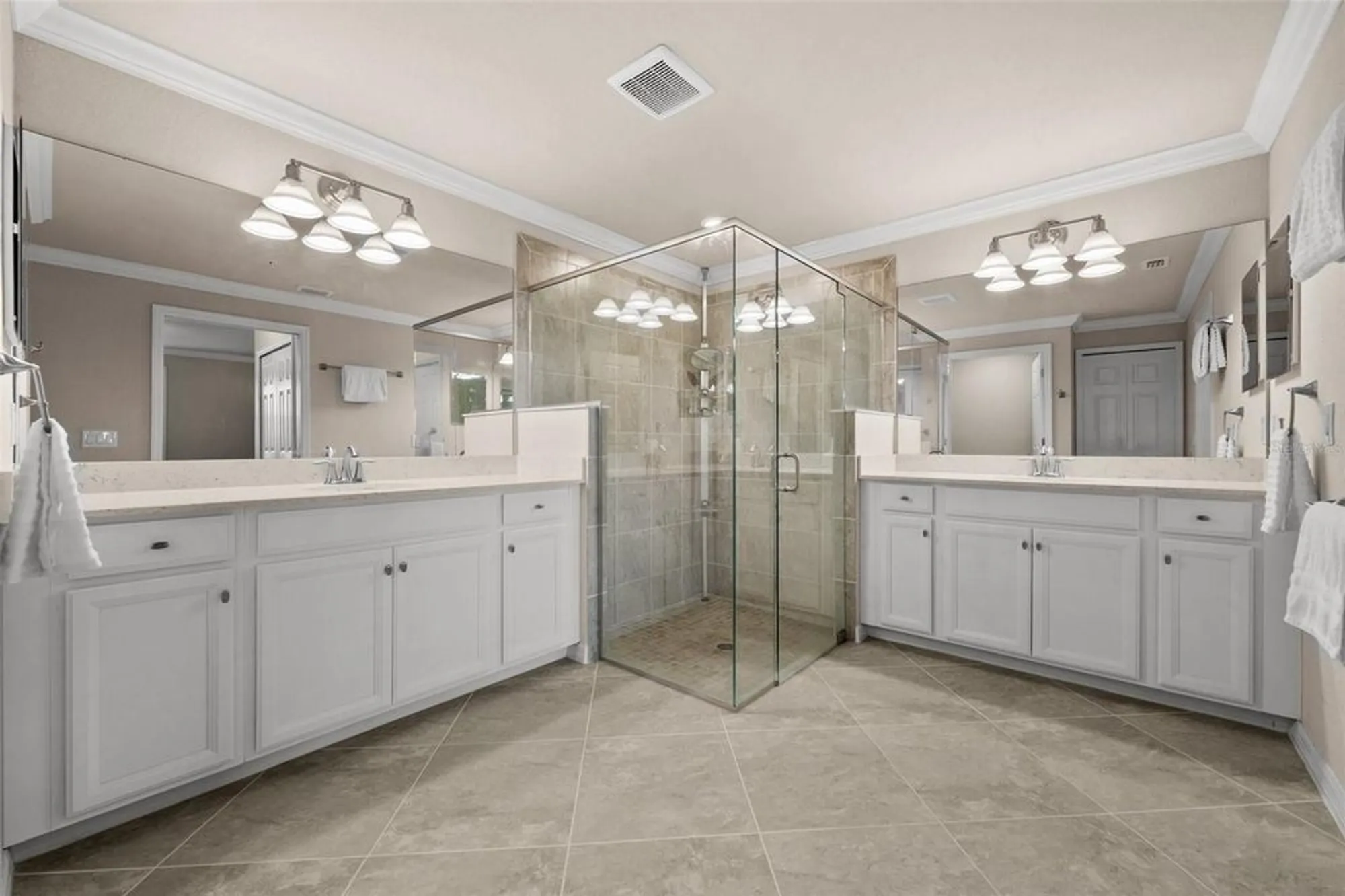 Property Slideshow image 22 of 46 | 17270 cherrywood ct 5904, Bonita Springs, FL, 34135